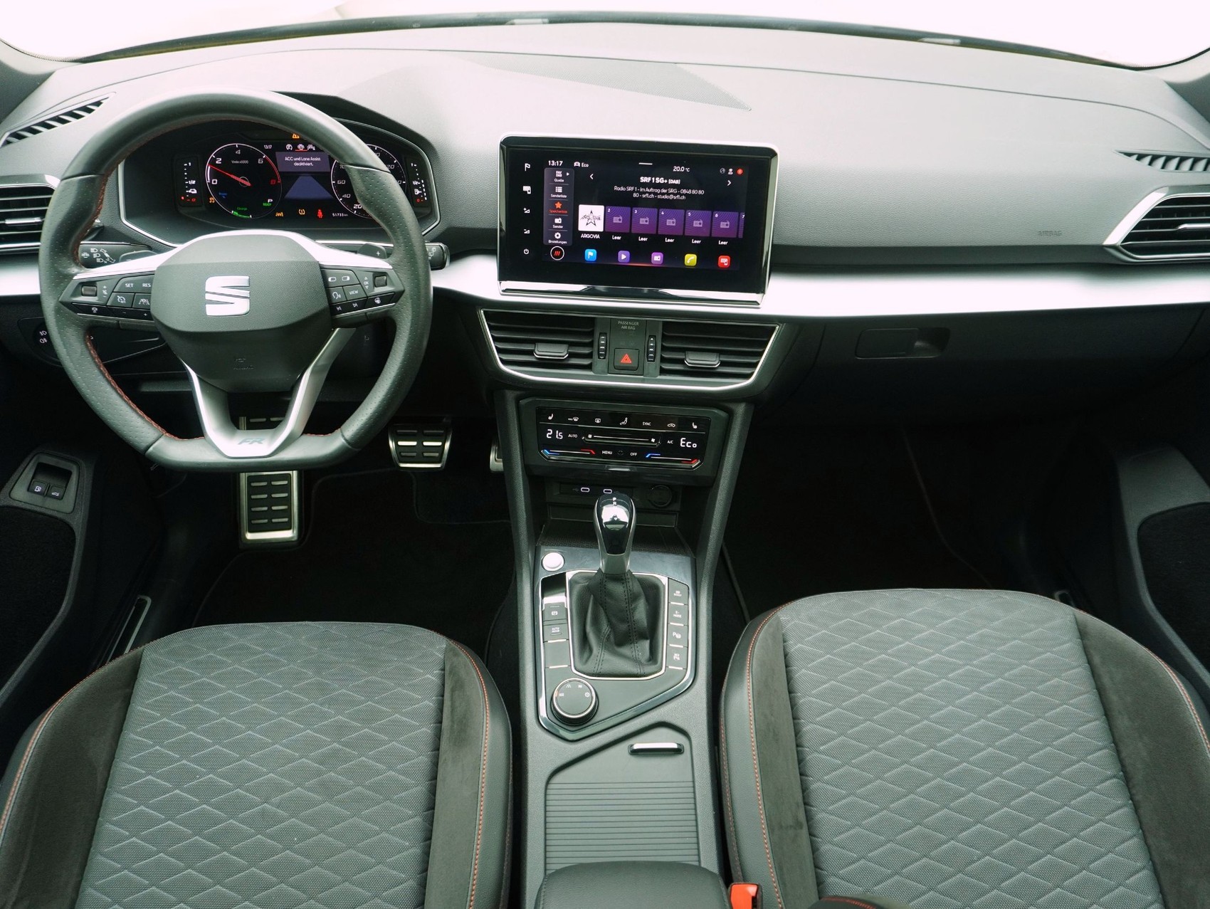 SEAT Tarraco 1.4 DSG eHybrid FR-image-17