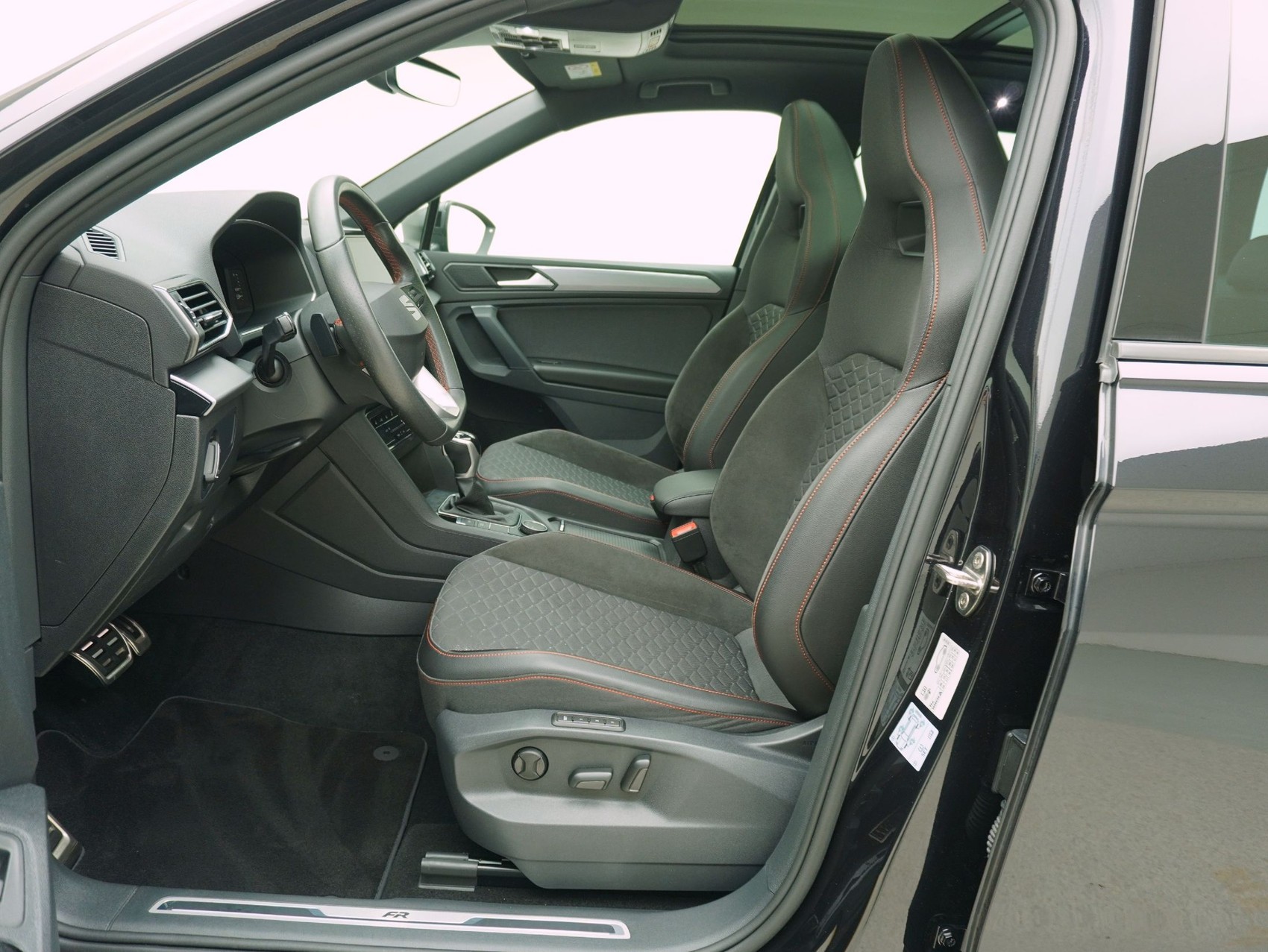SEAT Tarraco 1.4 DSG eHybrid FR-image-11