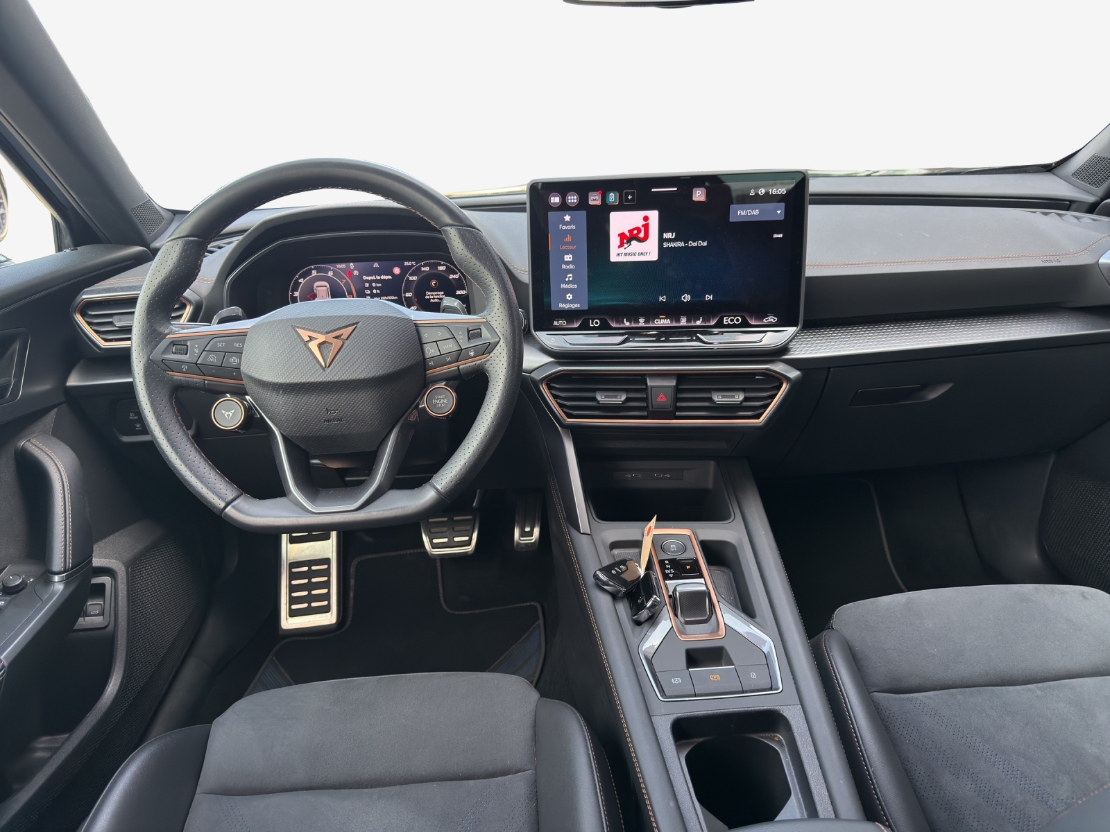 CUPRA Formentor 1.5 e-HYBRID pHEV VZ DSG-image-9