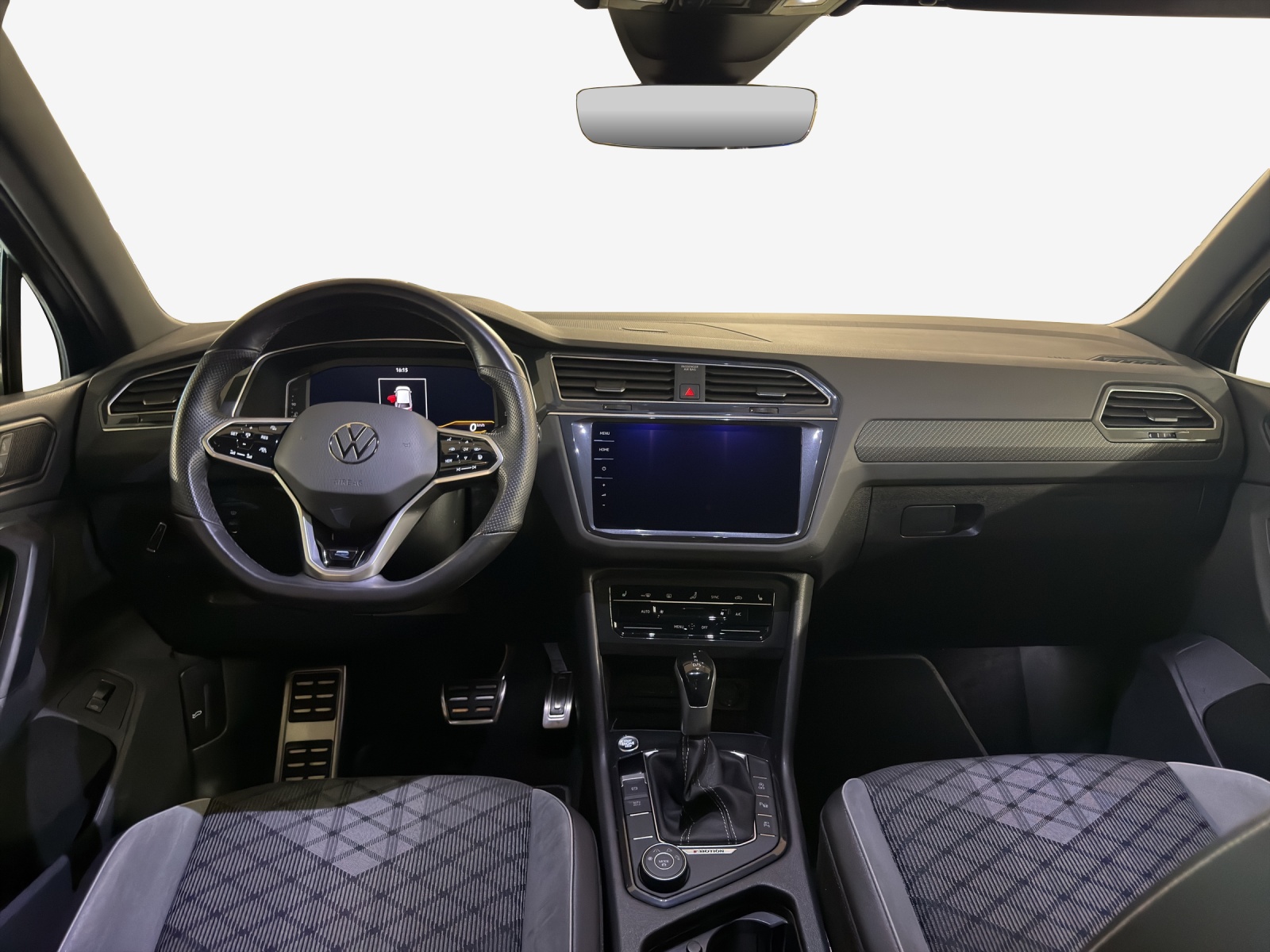 VW Tiguan 2.0TSI R-Line 4Motion DSG-image-8