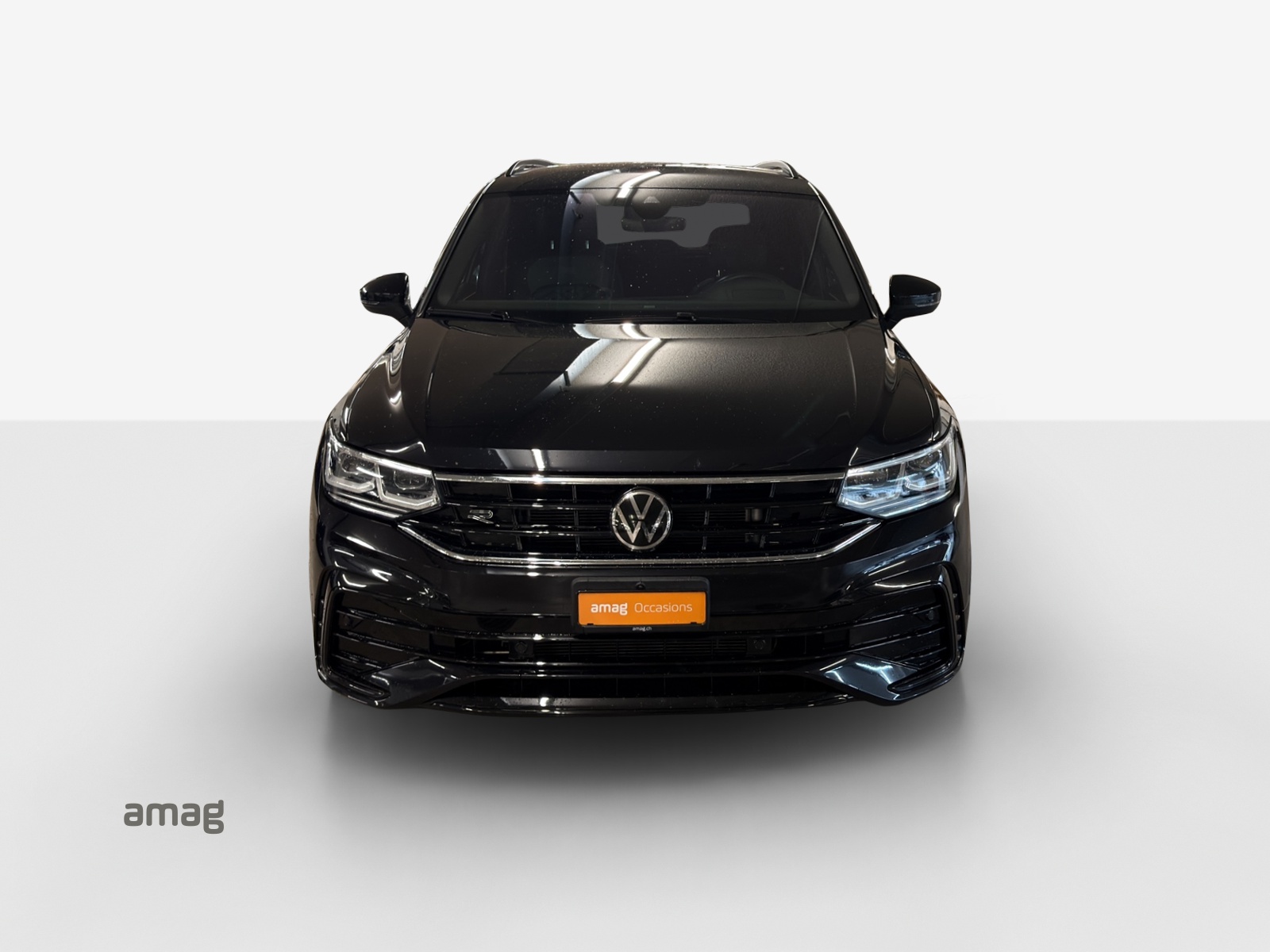 VW Tiguan 2.0TSI R-Line 4Motion DSG-image-6