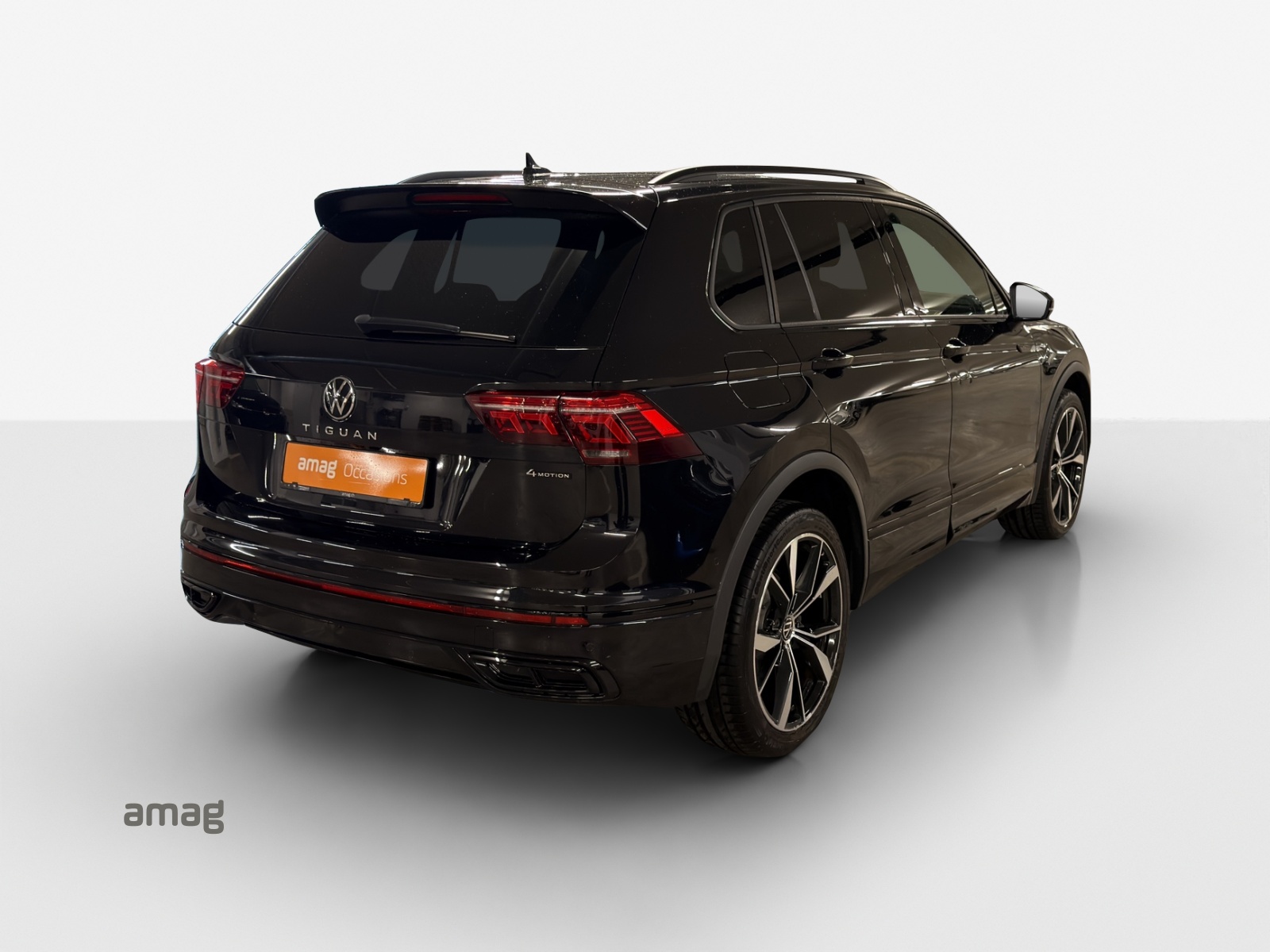 VW Tiguan 2.0TSI R-Line 4Motion DSG-image-4