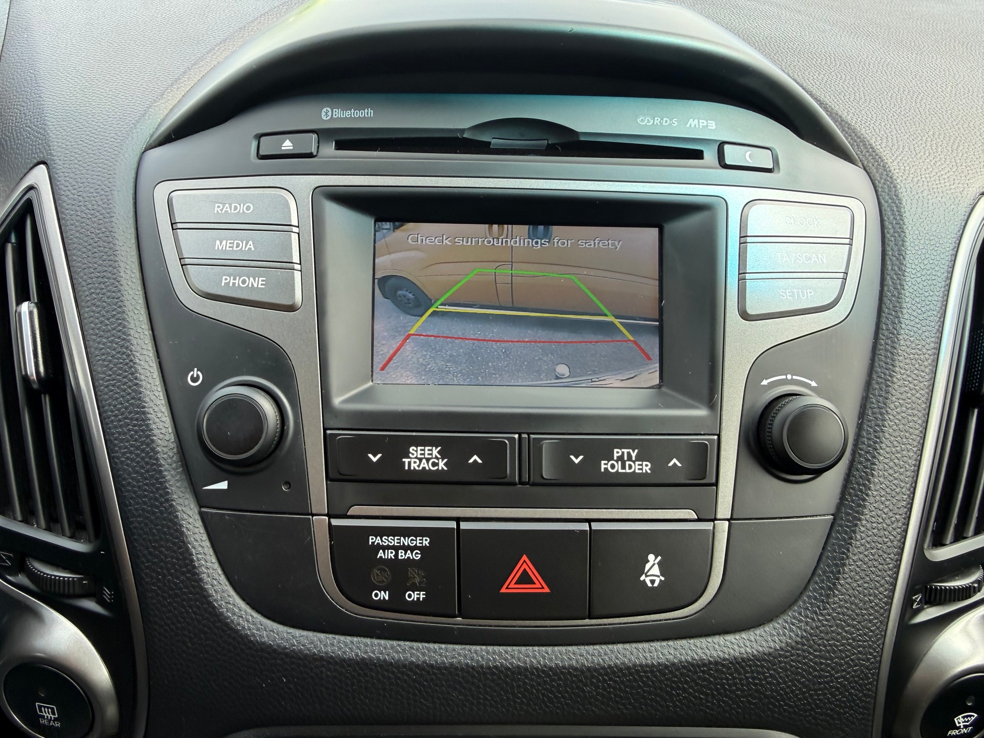 HYUNDAI iX 35 2.0 GDI Style 4WD-image-8