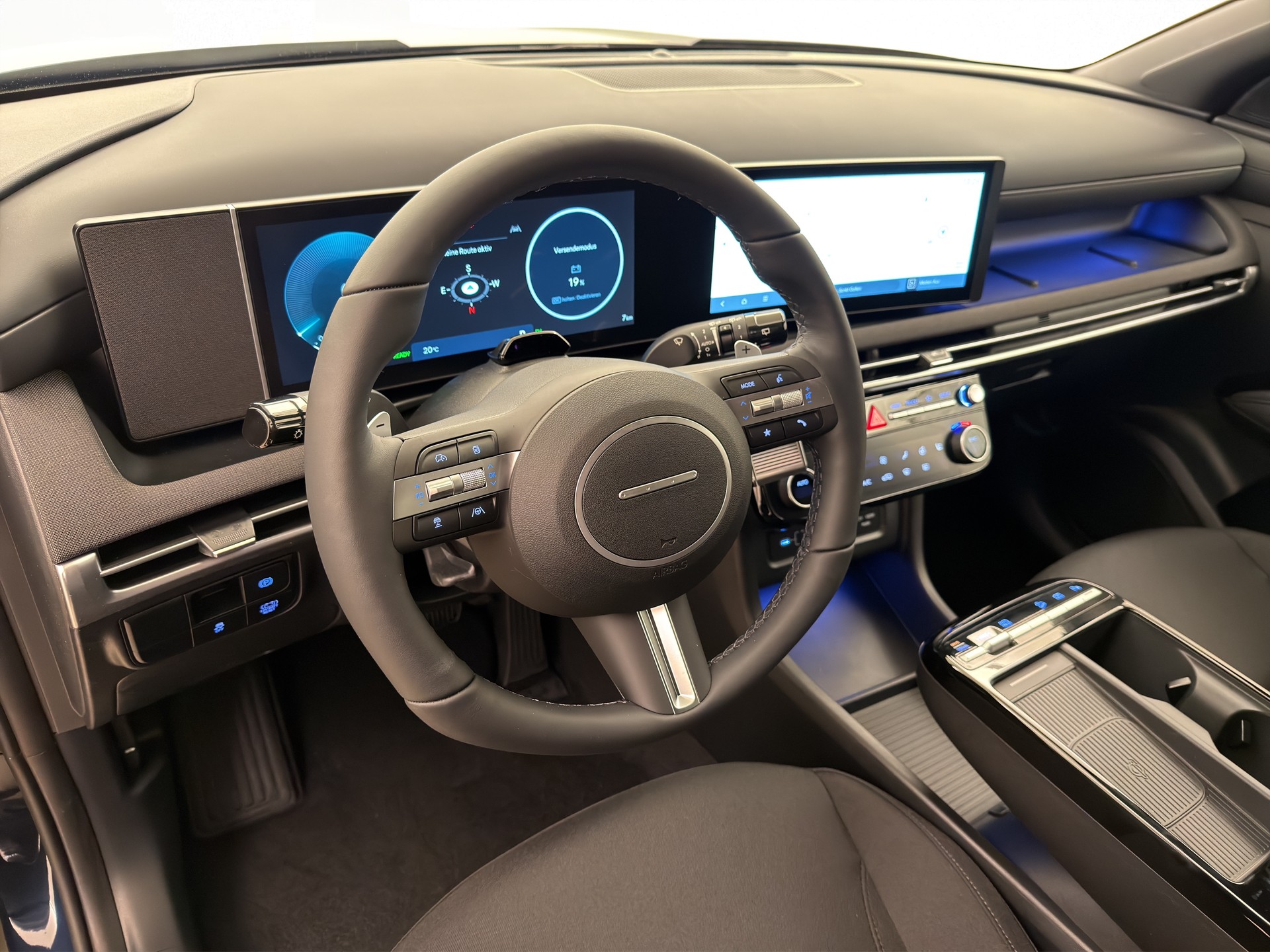 HYUNDAI Tucson 1.6 T-GDi HEV Origo Black Line-image-13