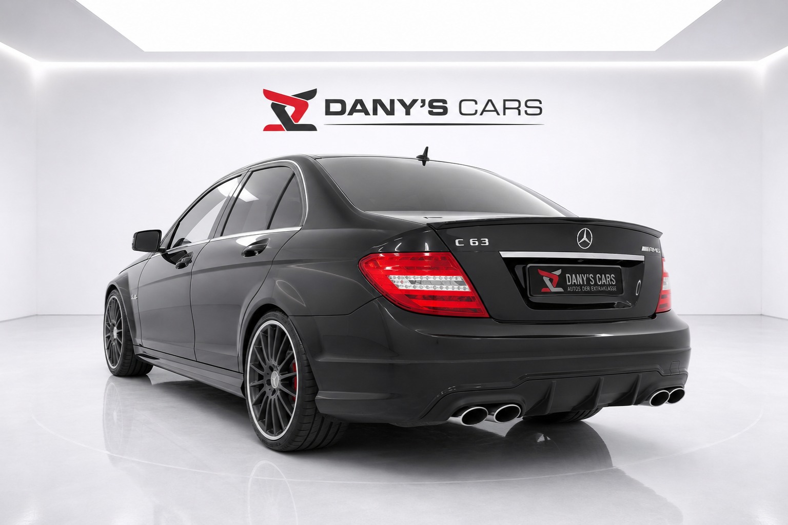 MERCEDES-BENZ C 63 V8 AMG-image-5
