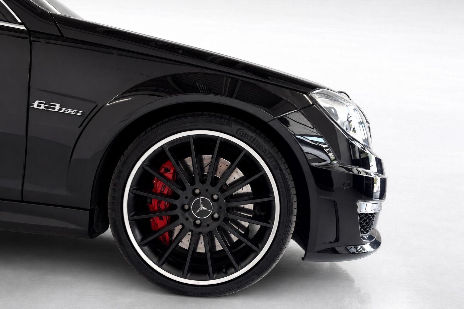 MERCEDES-BENZ C 63 V8 AMG-image-6