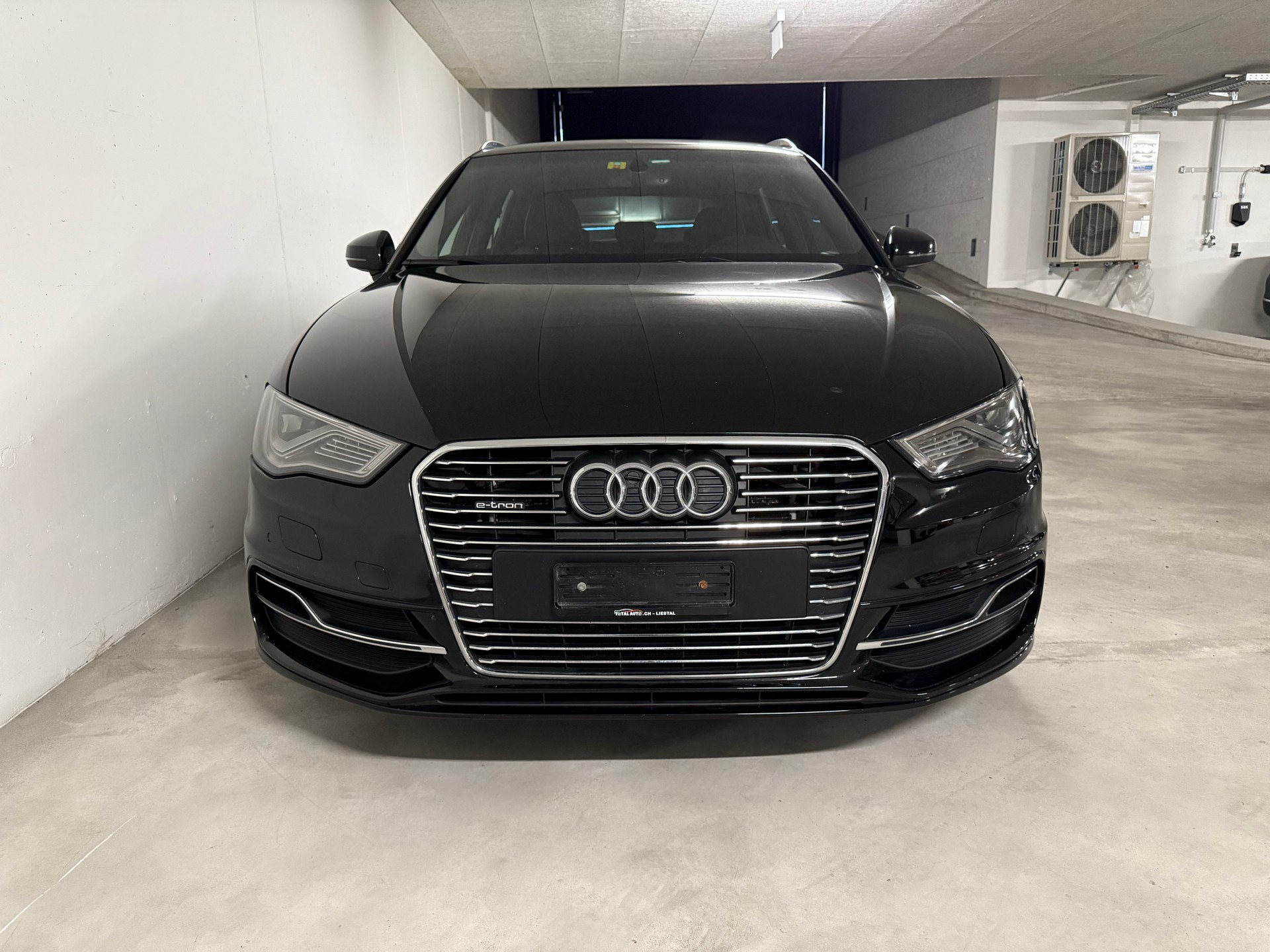 AUDI 1.4 T FSI e-tron Ambition S-Tr-image-1