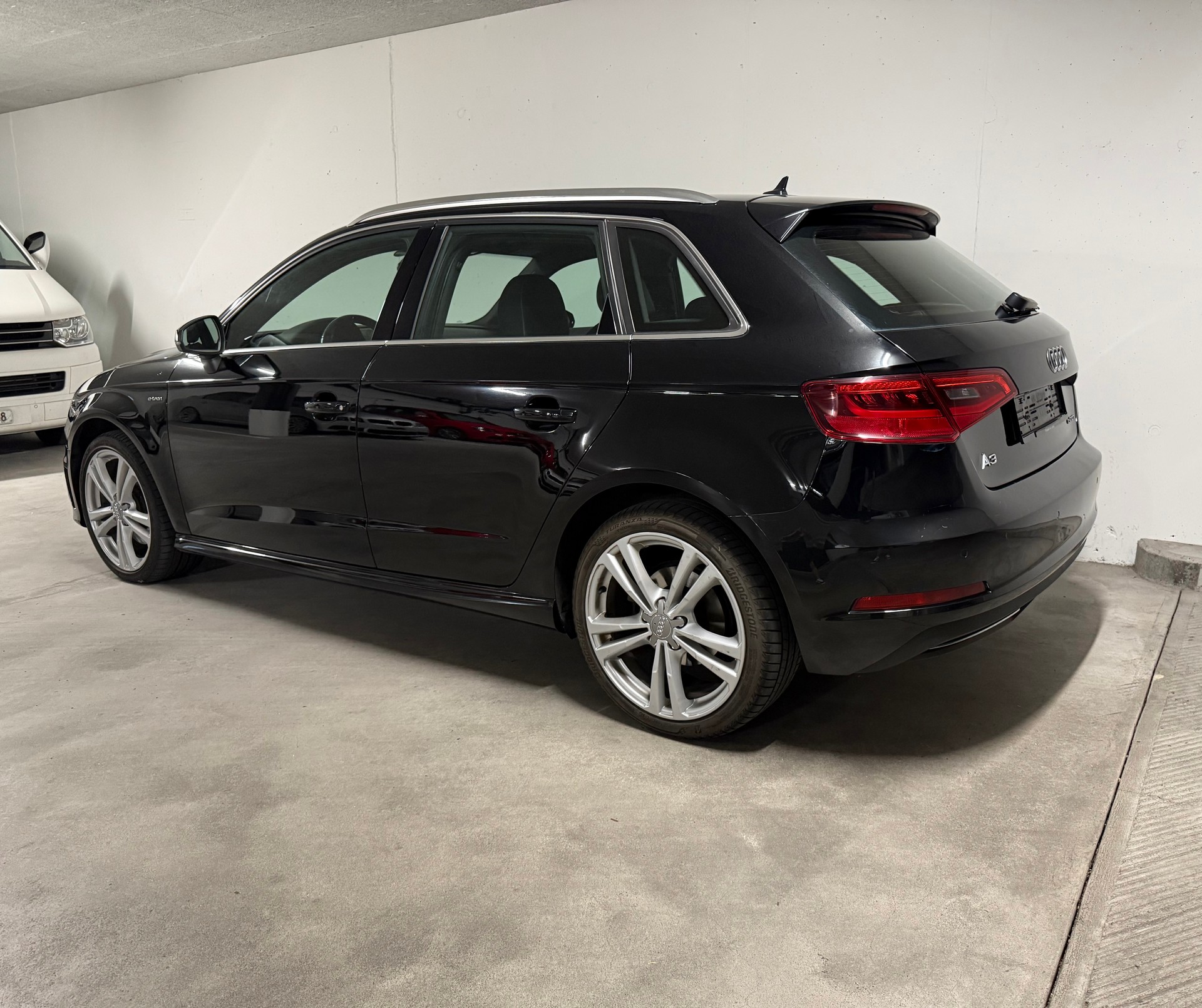 AUDI 1.4 T FSI e-tron Ambition S-Tr-image-3