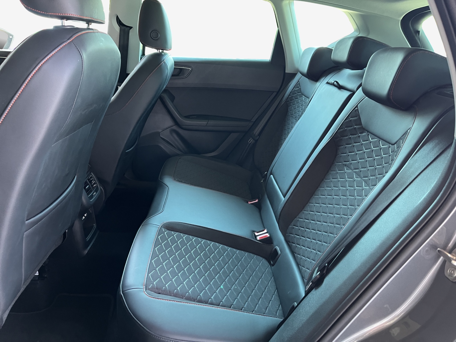 SEAT Ateca 1.5 TSI EVO DSG FR-image-11
