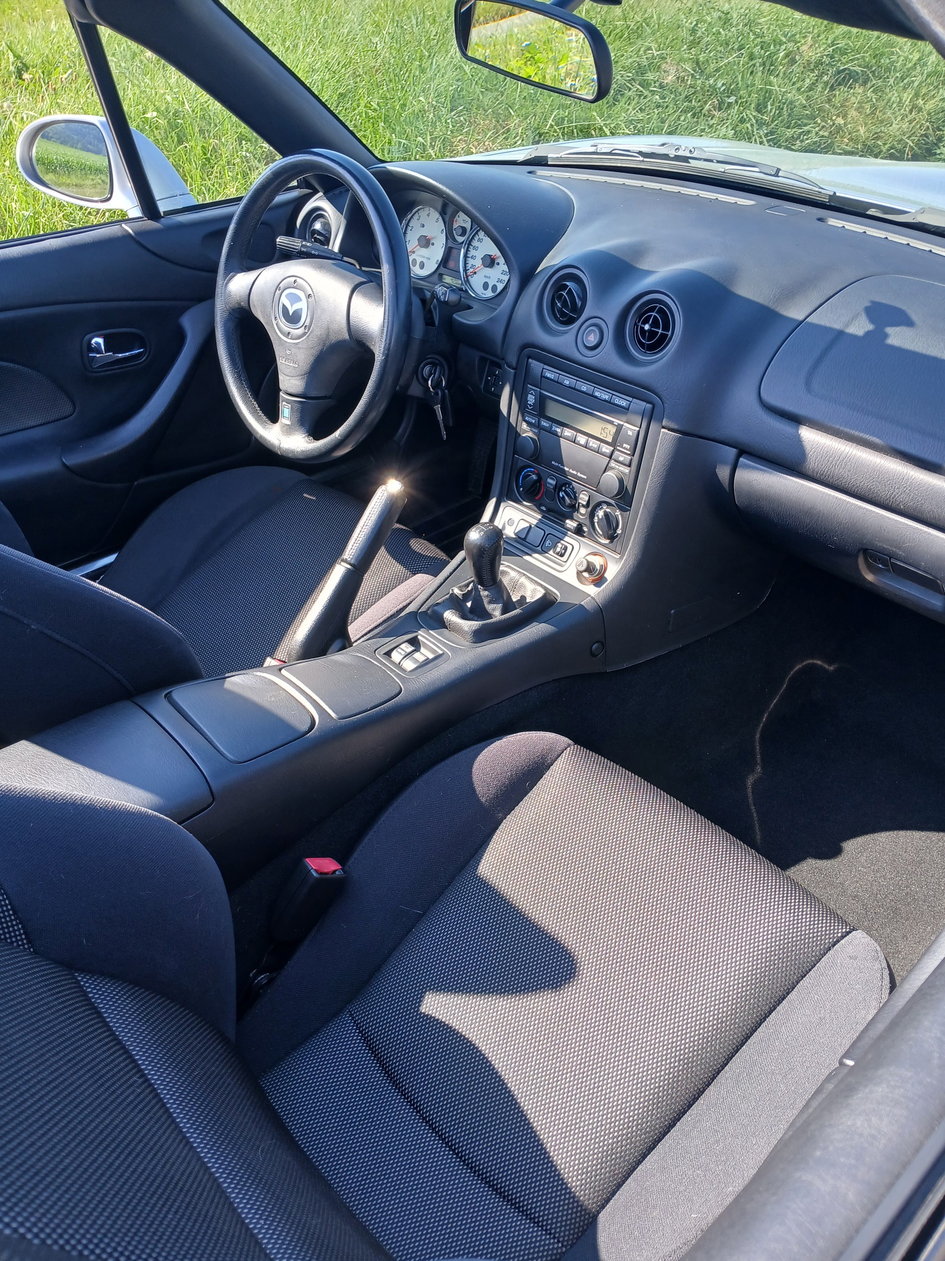MAZDA MX-5 1.6i-16 Tradition Youngster-image-8
