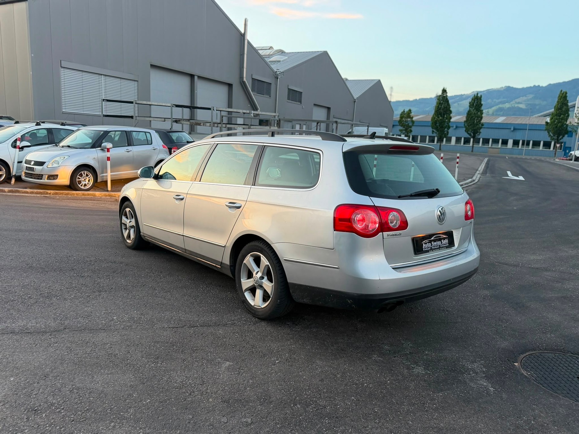 VW Passat Variant 2.0 TDI Comfortline DSG-image-4