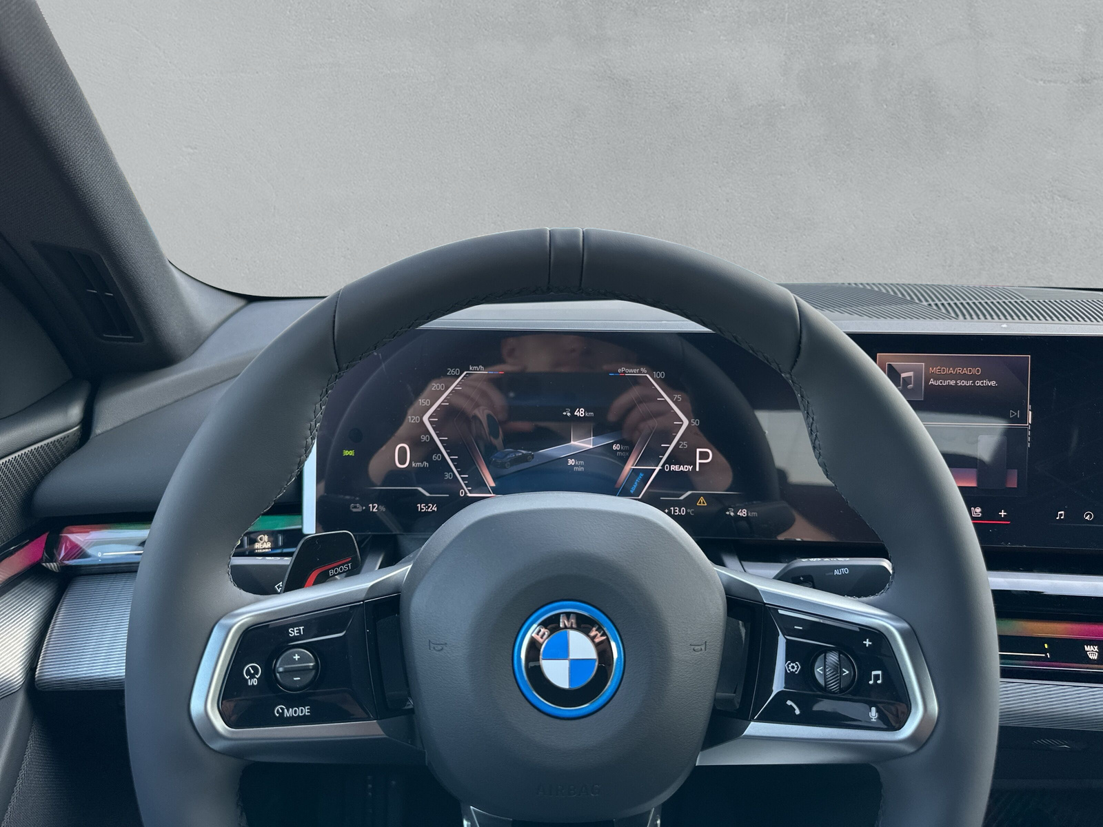 BMW i5 eDrive40 M Sport-image-17