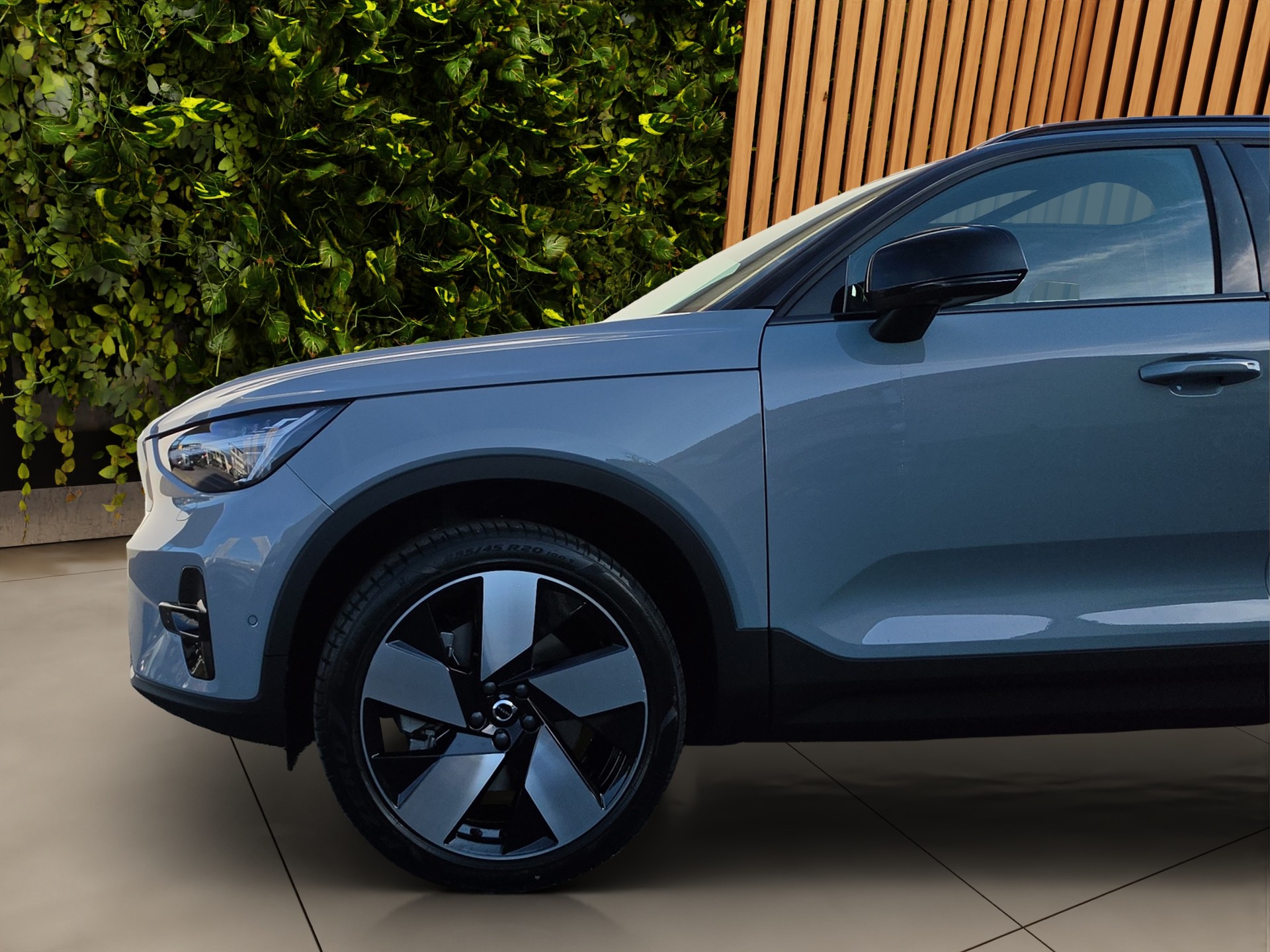 VOLVO EX40 Twin Performance Ultra AWD-image-7