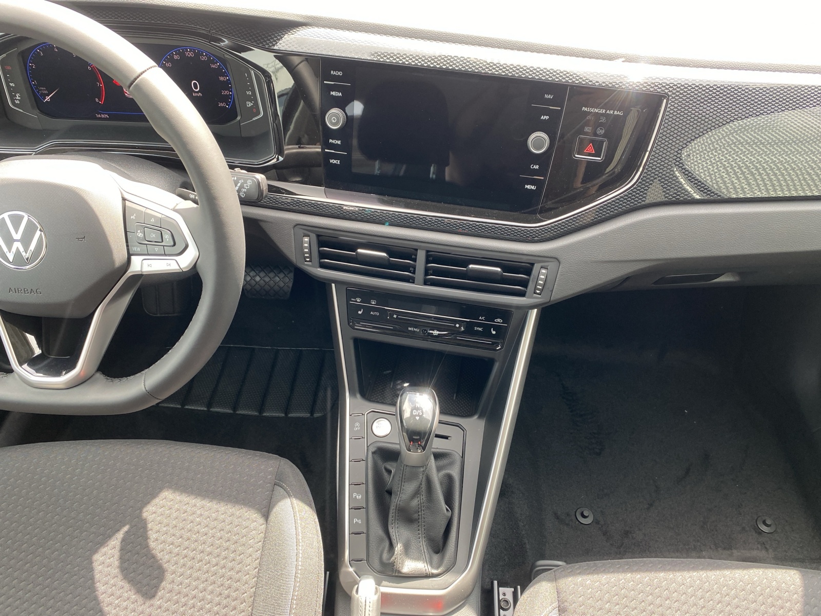 VW Polo 1.0 TSI Life DSG-image-10