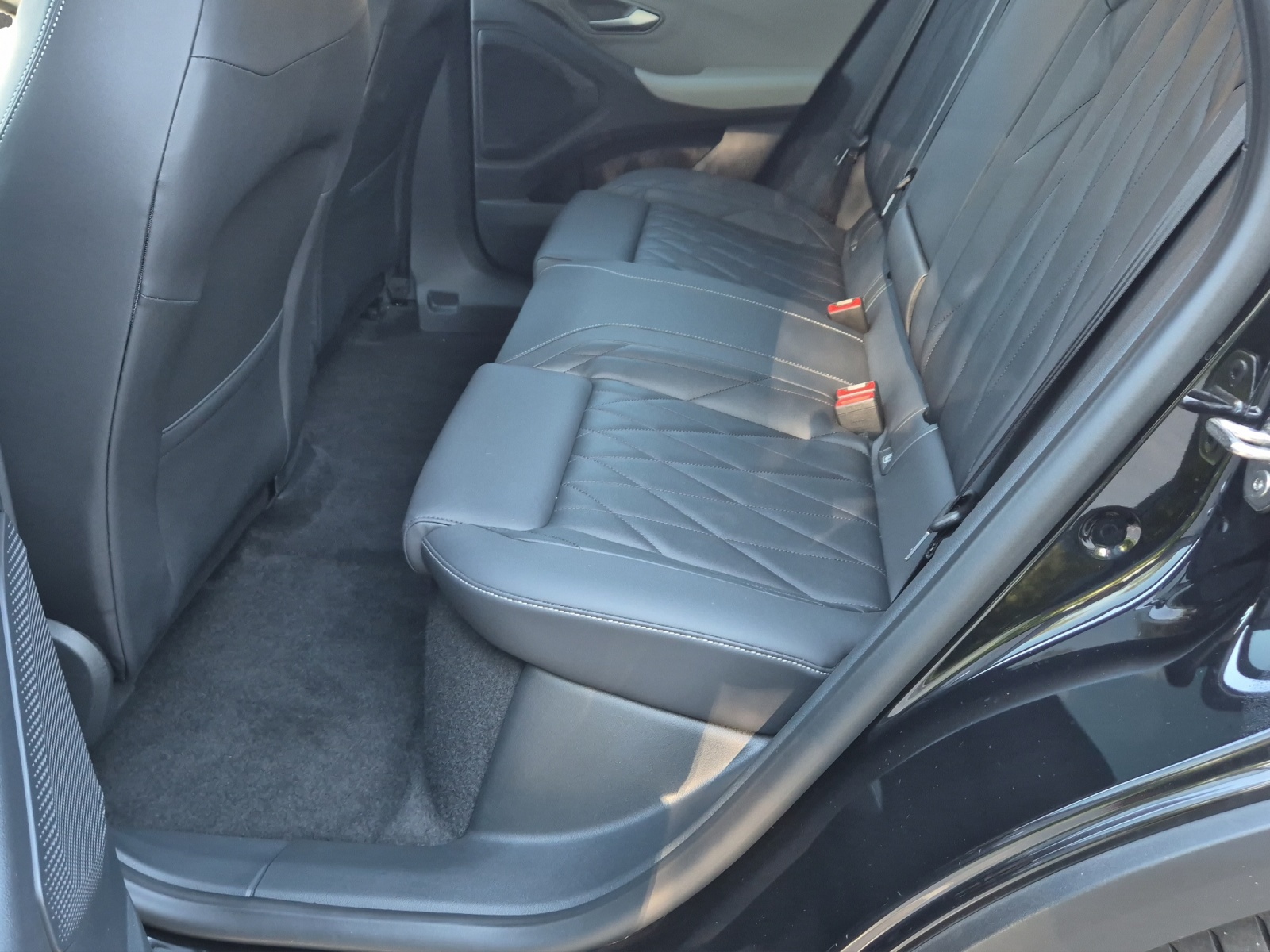 FORD Explorer Elektro 77kWh Extended Range*360°Kamera*Panoramadach*Head upDisplay*Anhängerkupplung*-image-19