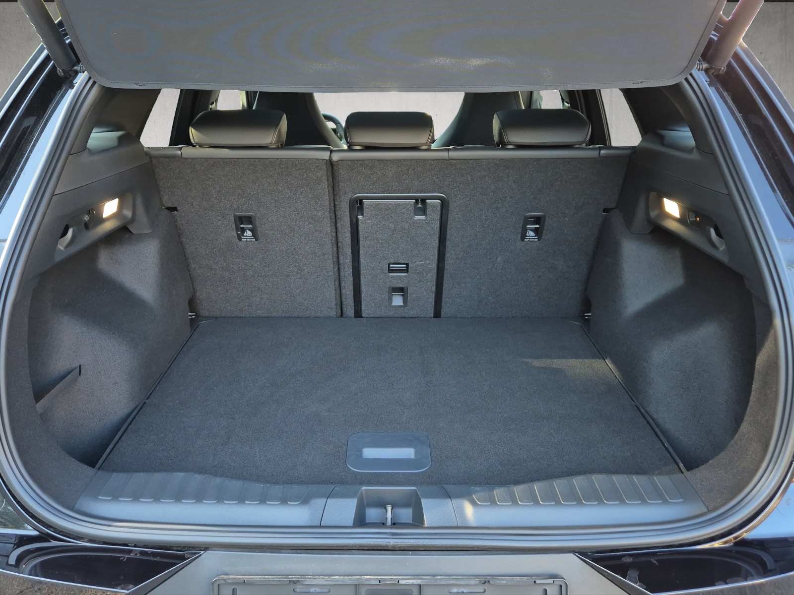 FORD Explorer Elektro 77kWh Extended Range*360°Kamera*Panoramadach*Head upDisplay*Anhängerkupplung*-image-26