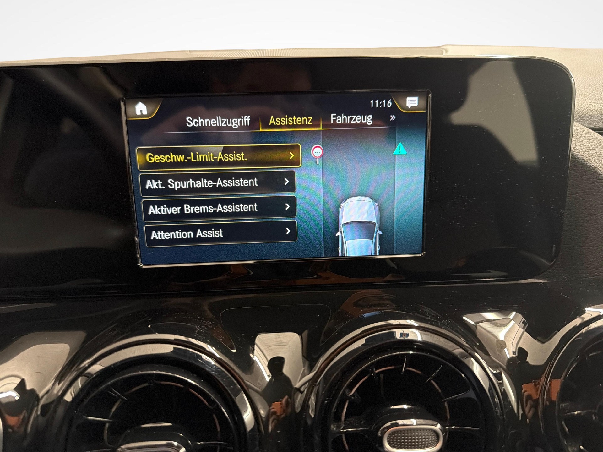 MERCEDES-BENZ B 200 d-image-15