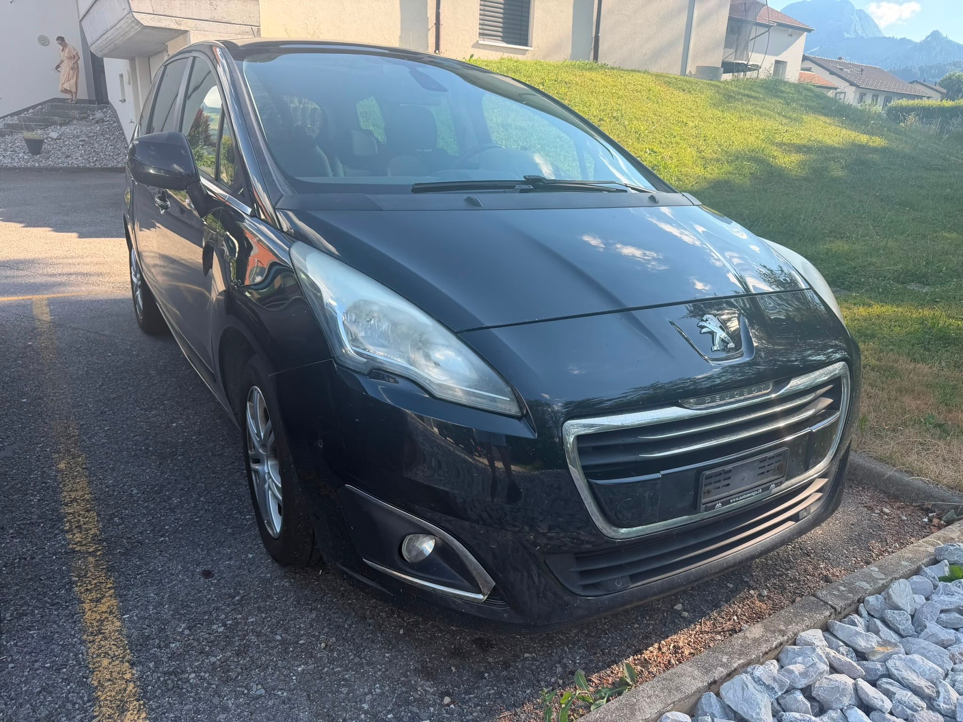 PEUGEOT 5008 2.0 HDI Business-image-0