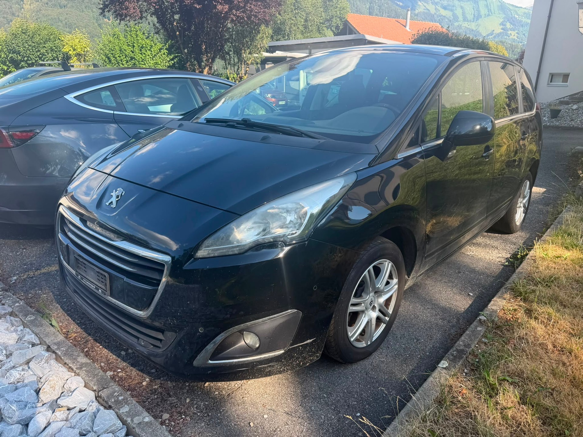 PEUGEOT 5008 2.0 HDI Business-image-1