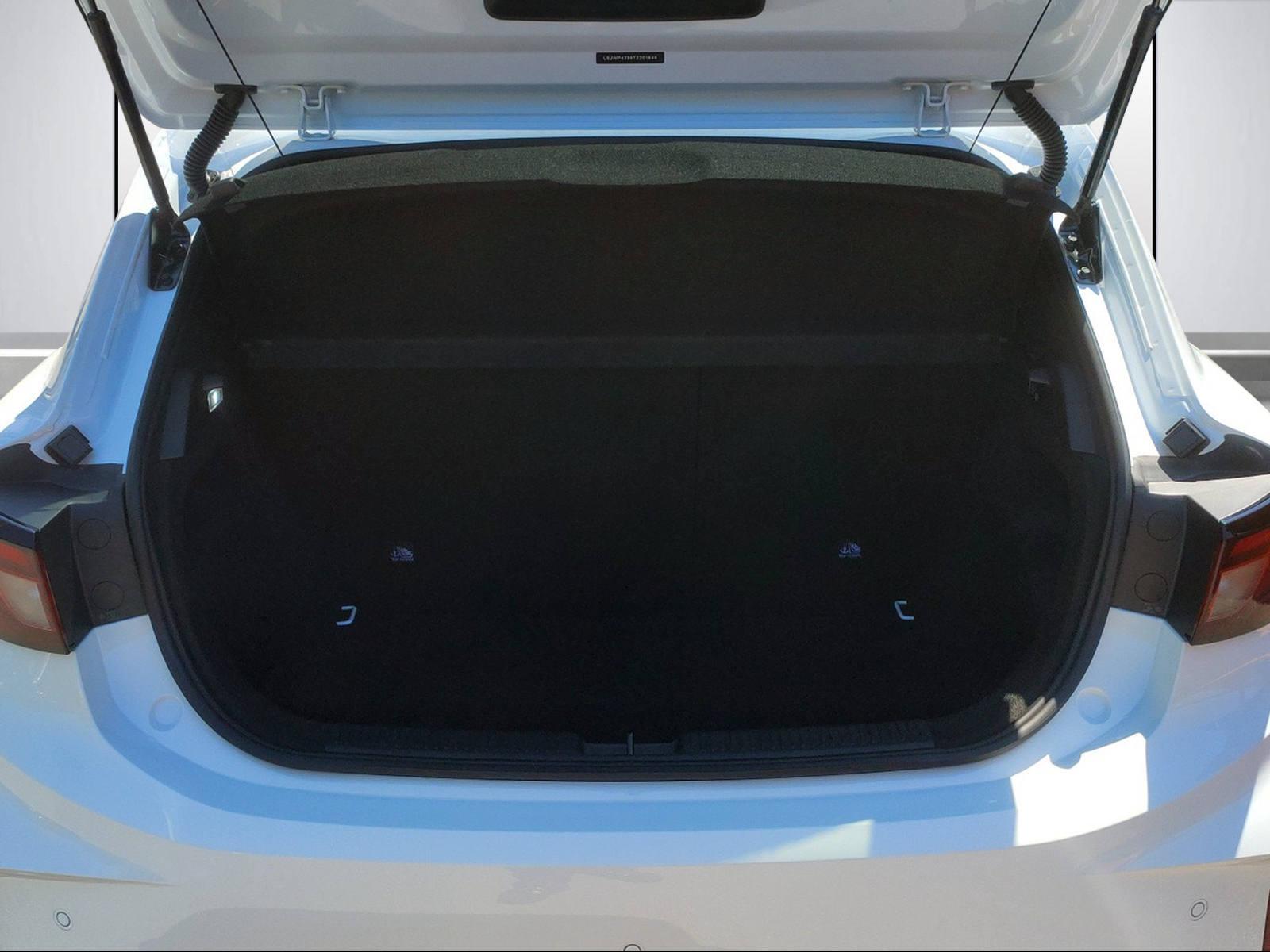 MG 3 1.5 Hybrid Luxury-image-13