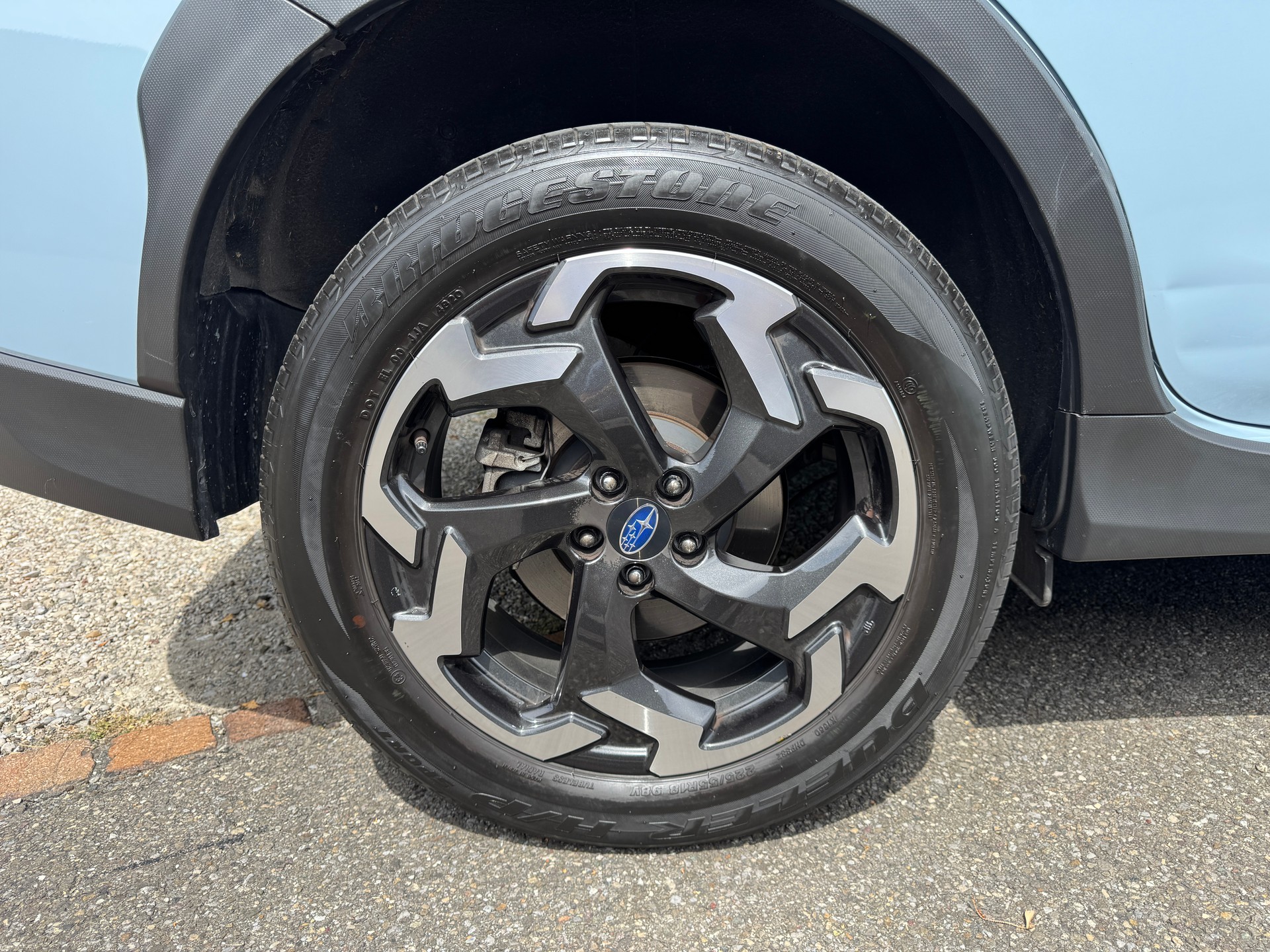 SUBARU 2.0i e-Boxer Swiss Plus-image-9
