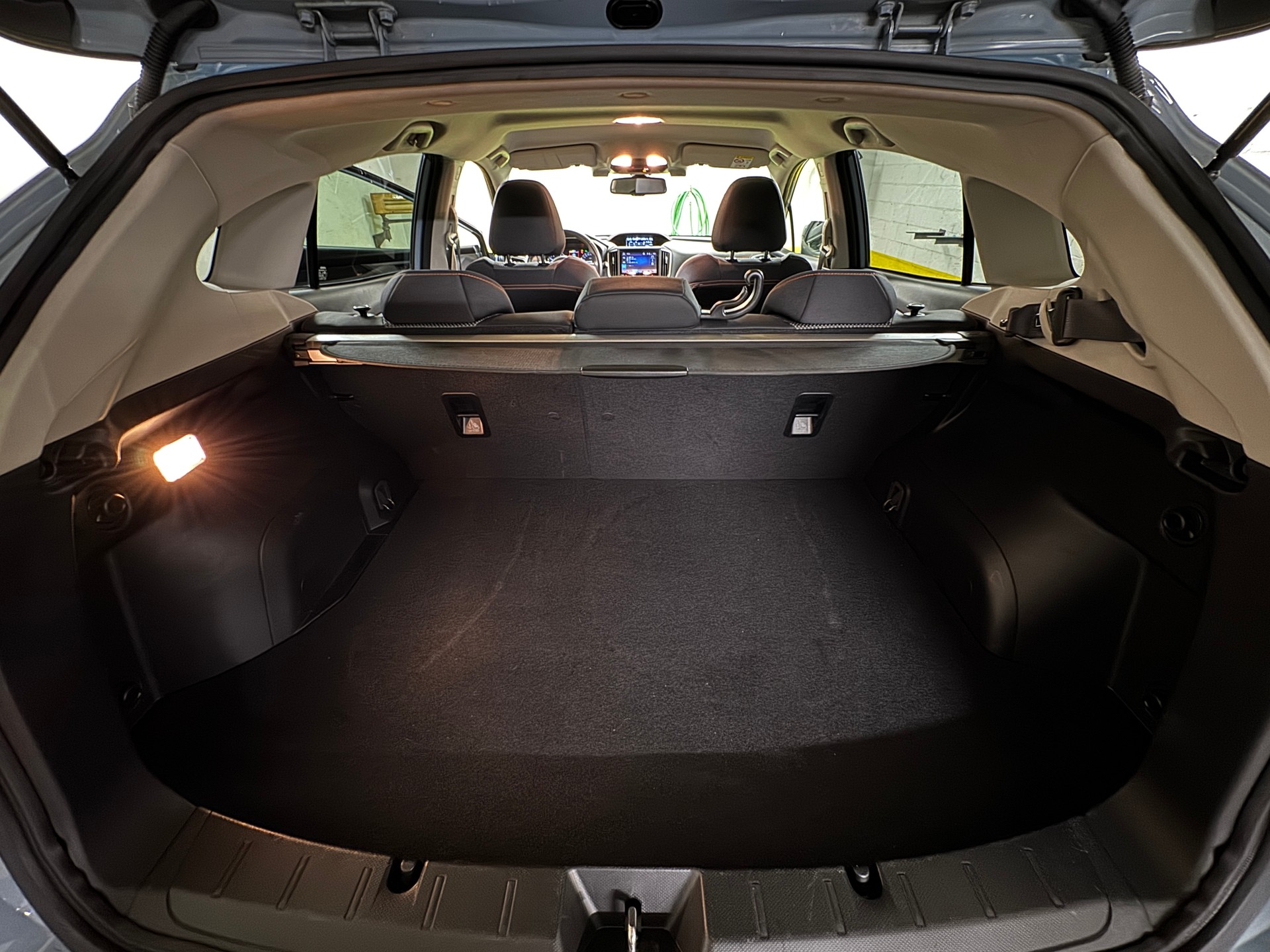 SUBARU 2.0i e-Boxer Swiss Plus-image-18