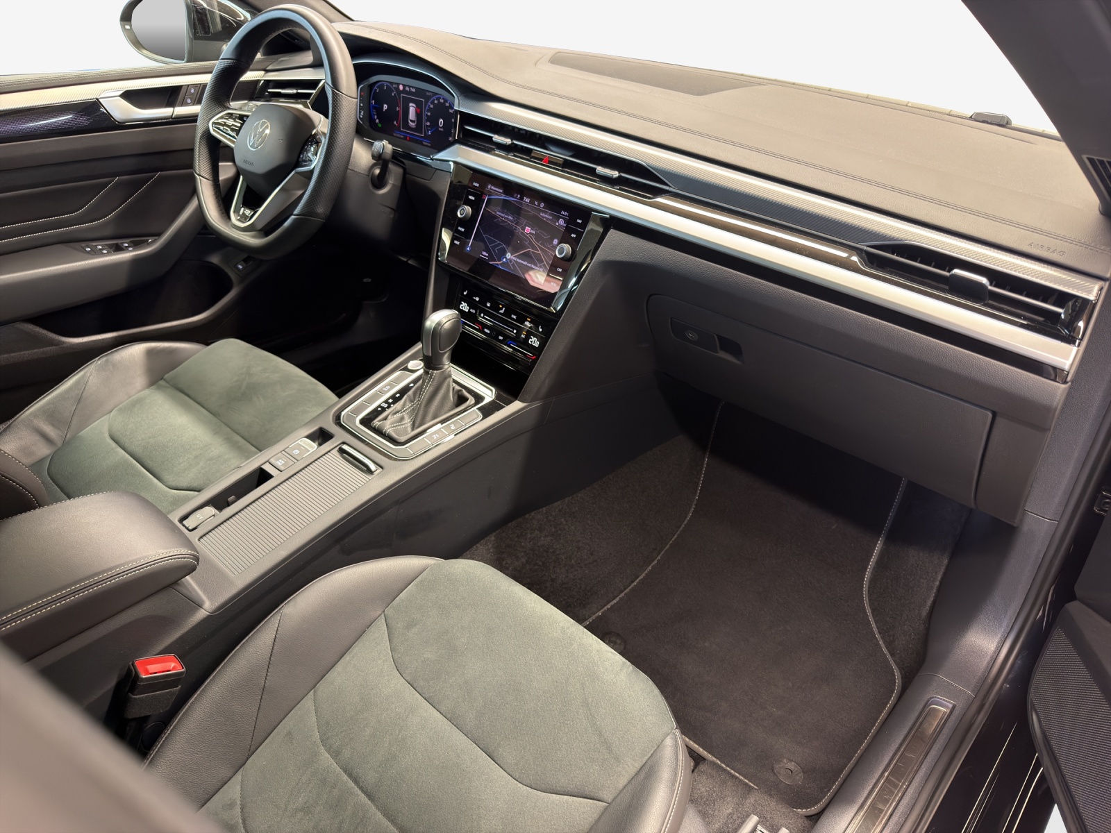 VW Arteon SB 2.0 TDI R-Line 4Motion DSG-image-13