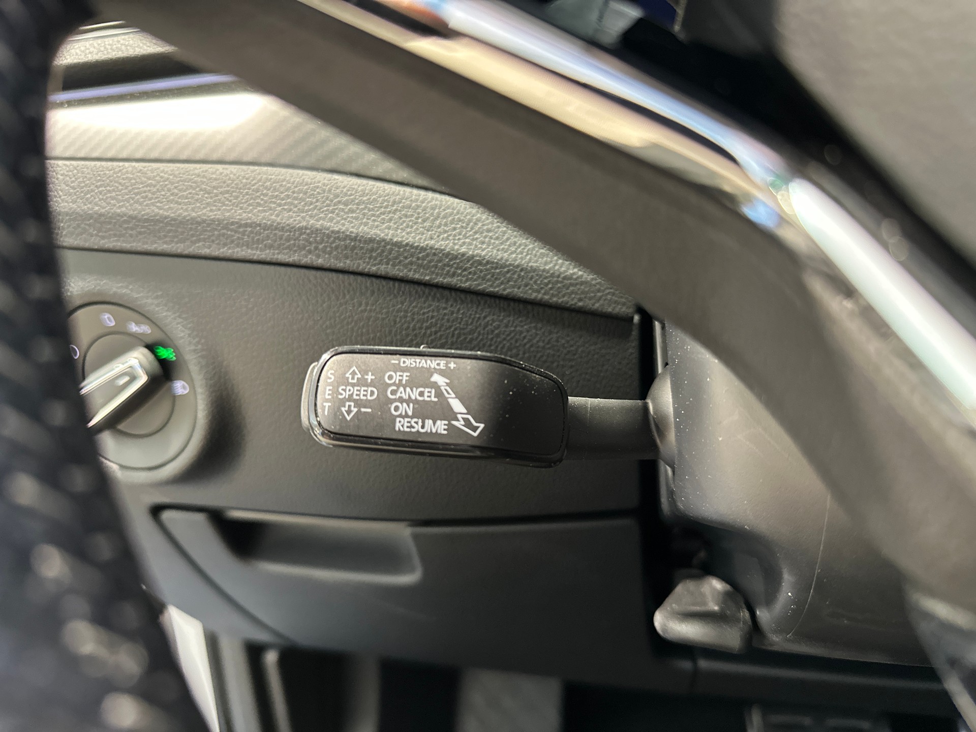 SKODA Superb Combi 2.0 TDi SportLine 4x4 DSG-image-29