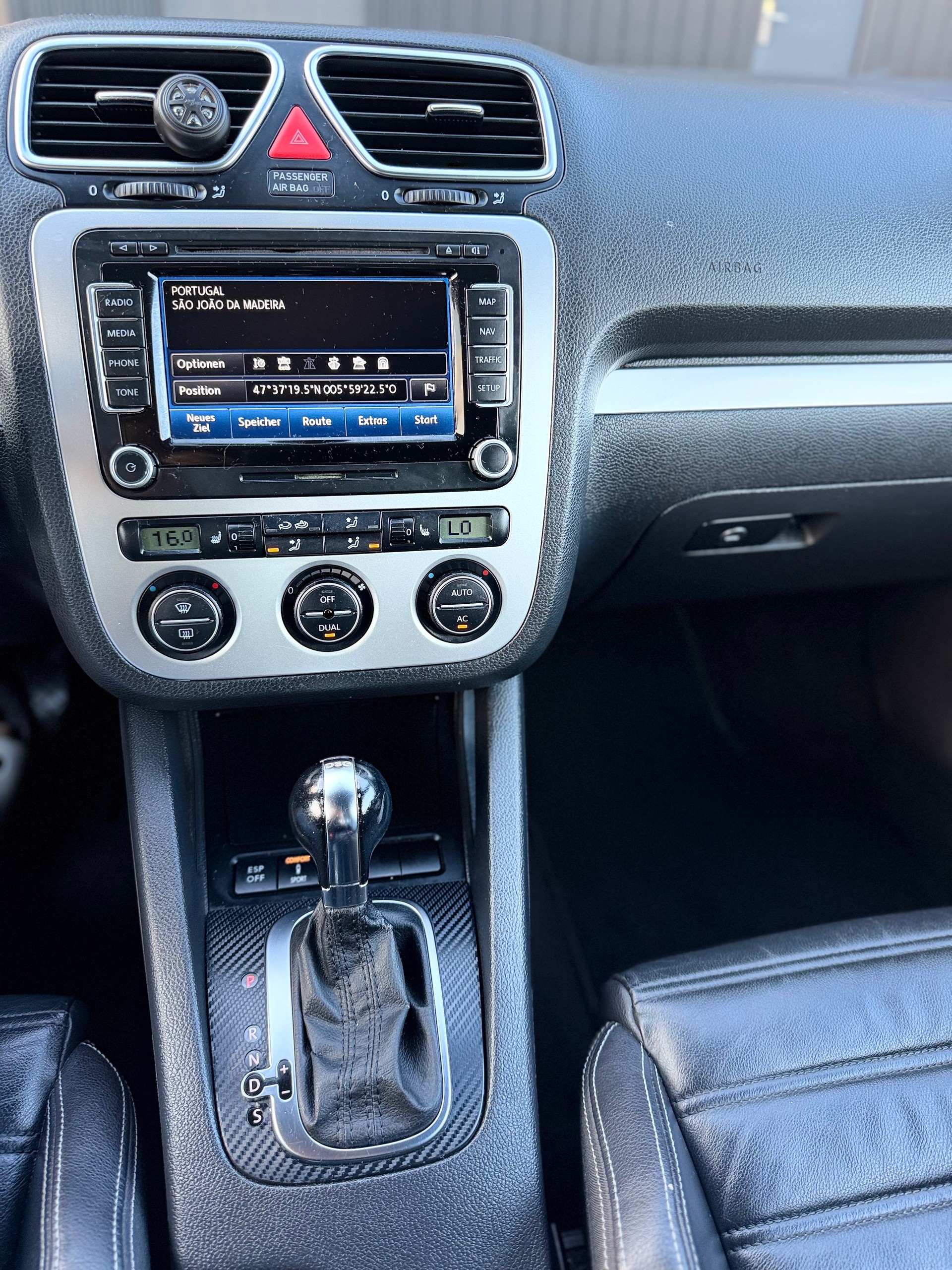 VW Scirocco 2.0 TSI DSG-image-11