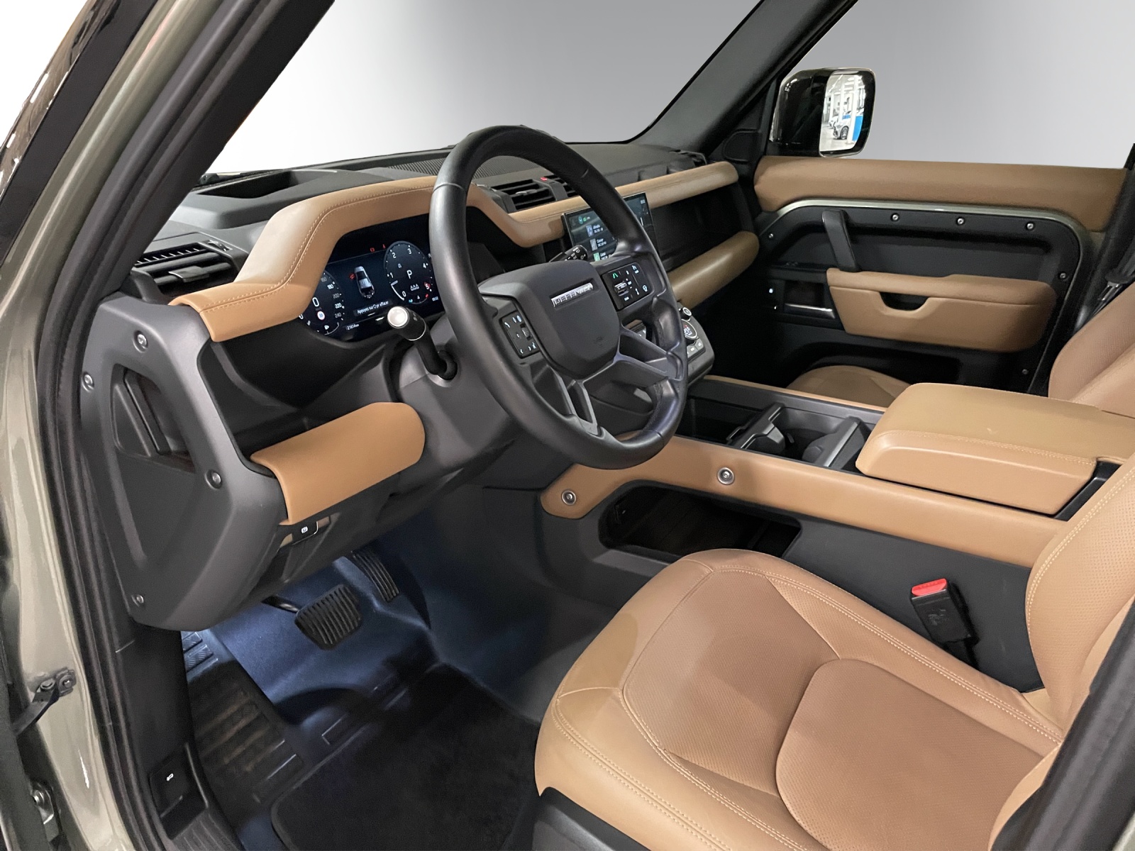 Image LAND-ROVER DEFENDER Defender 110 3.0 D I6 300 X-Dynamic HSE AWD AT8