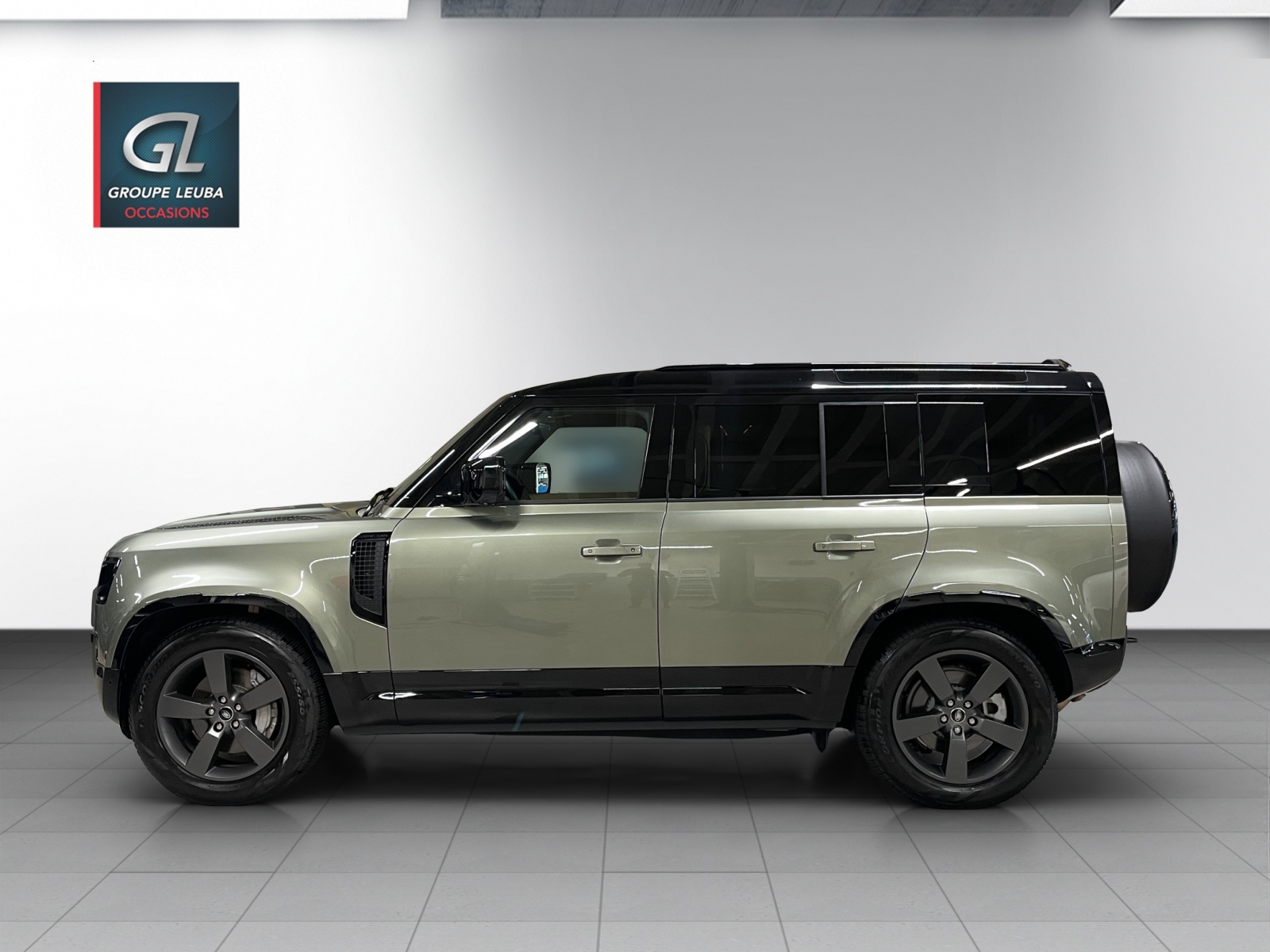 Image LAND-ROVER DEFENDER Defender 110 3.0 D I6 300 X-Dynamic HSE AWD AT8