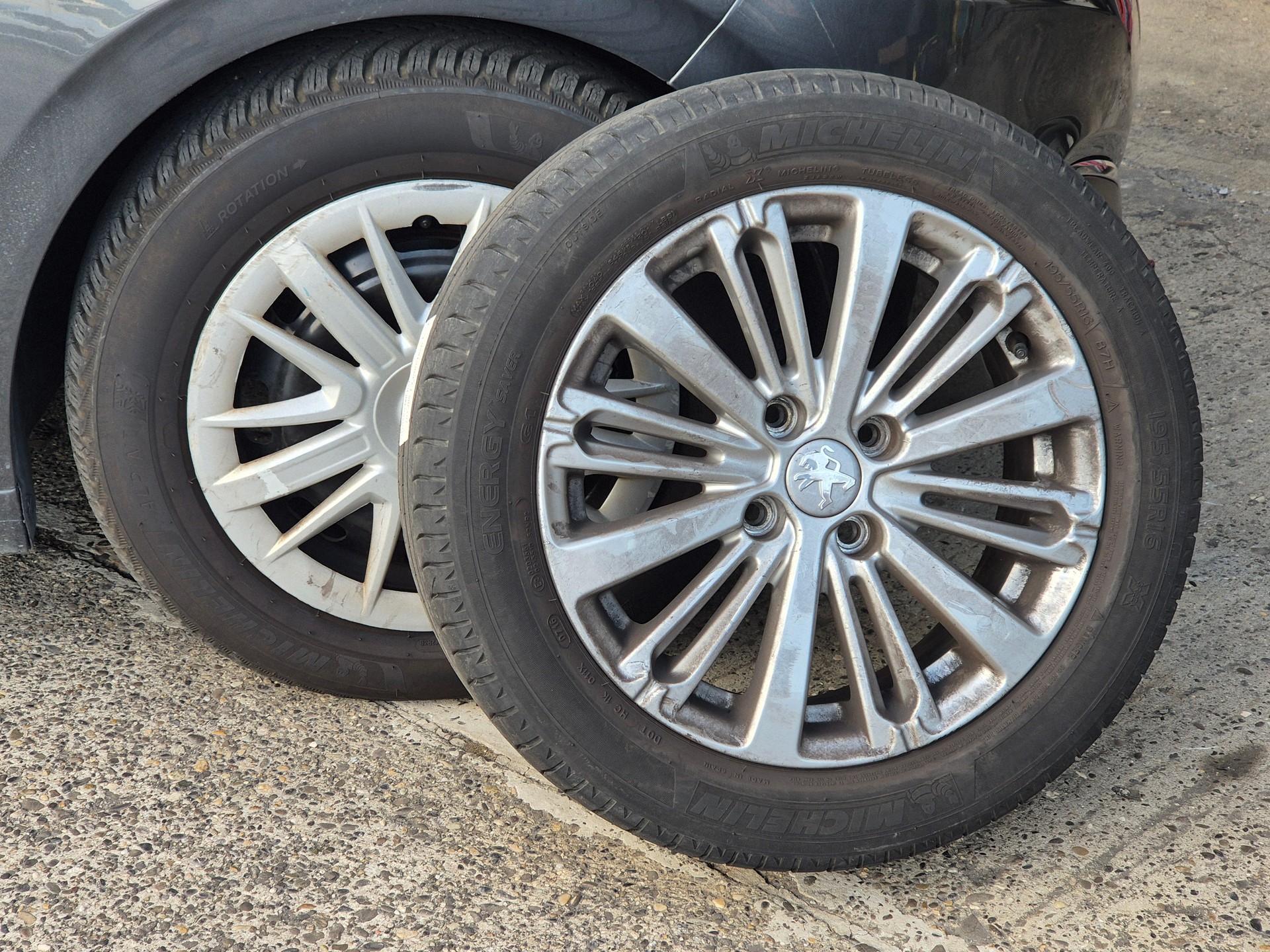 PEUGEOT 208 1.2 PureTech Allure-image-10