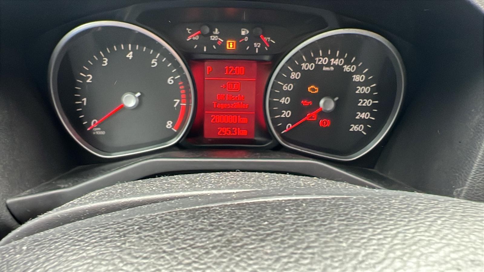 FORD Mondeo 2.0 EcoBoost SCTi Titanium PowerShift-image-9