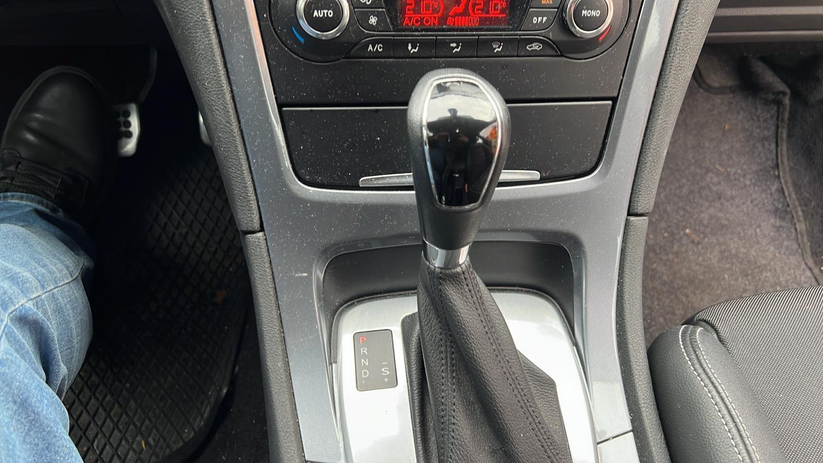 FORD Mondeo 2.0 EcoBoost SCTi Titanium PowerShift-image-7
