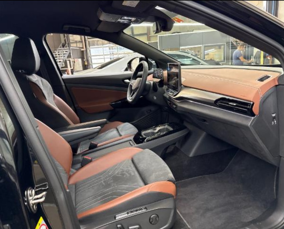 VW ID.4 Pro United 77 kWh 4 Motion mit Anhängerkupplung-image-7
