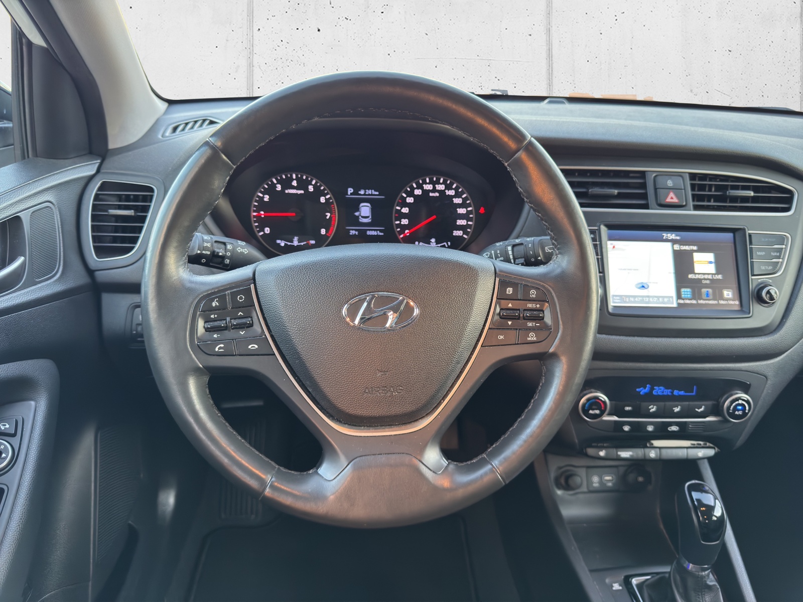 HYUNDAI i20 1.0 T-GDi Vertex DCT-image-14