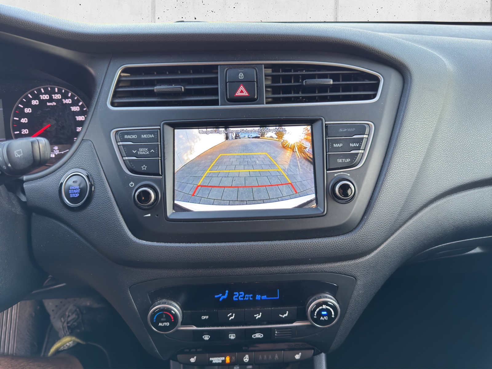 HYUNDAI i20 1.0 T-GDi Vertex DCT-image-12