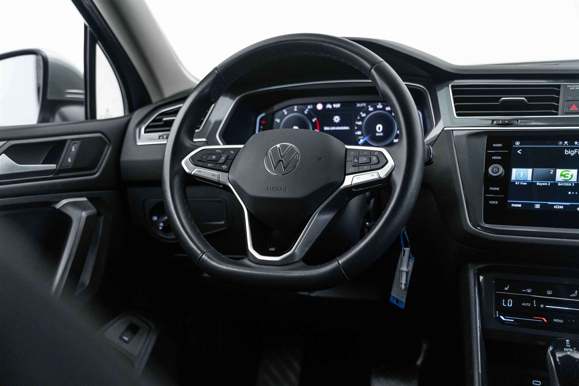 VW Tiguan Allspace 1.5 TSI Life DSG 7-Plätzer-image-9