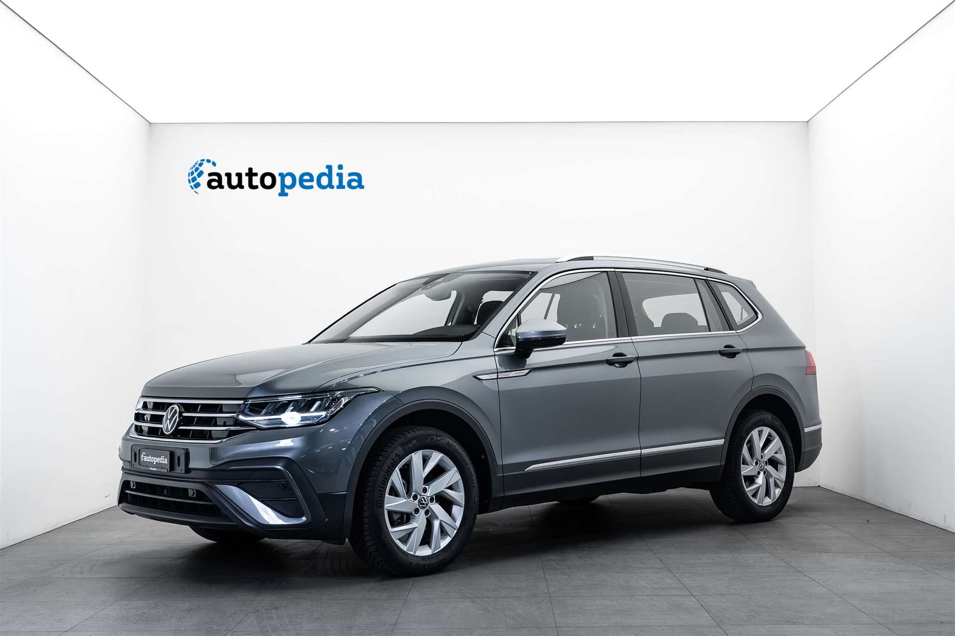 VW Tiguan Allspace 1.5 TSI Life DSG 7-Plätzer-image-0