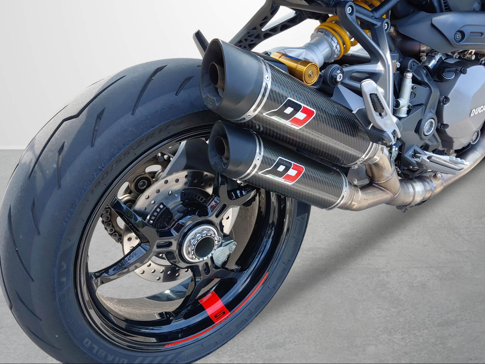 DUCATI Monster 1200 S-image-6