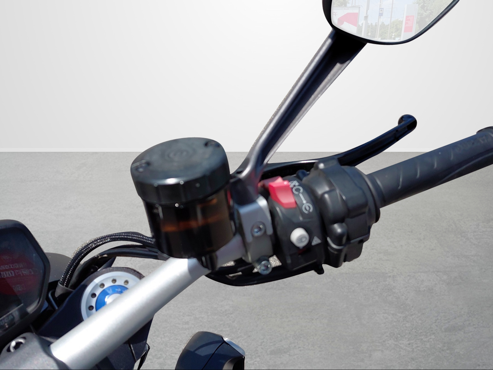DUCATI Monster 1200 S-image-12