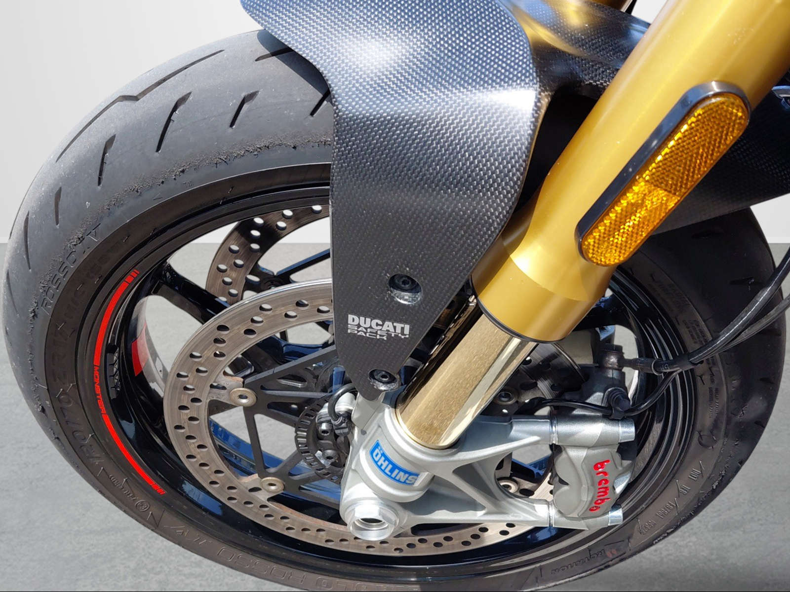 DUCATI Monster 1200 S-image-4