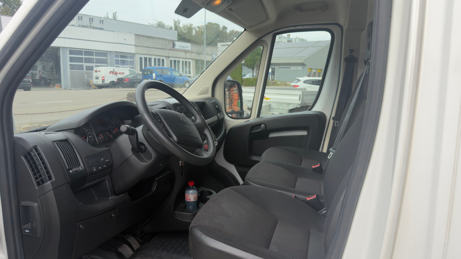 PEUGEOT Boxer 2.2 HDI 333 Active L2H2-image-8
