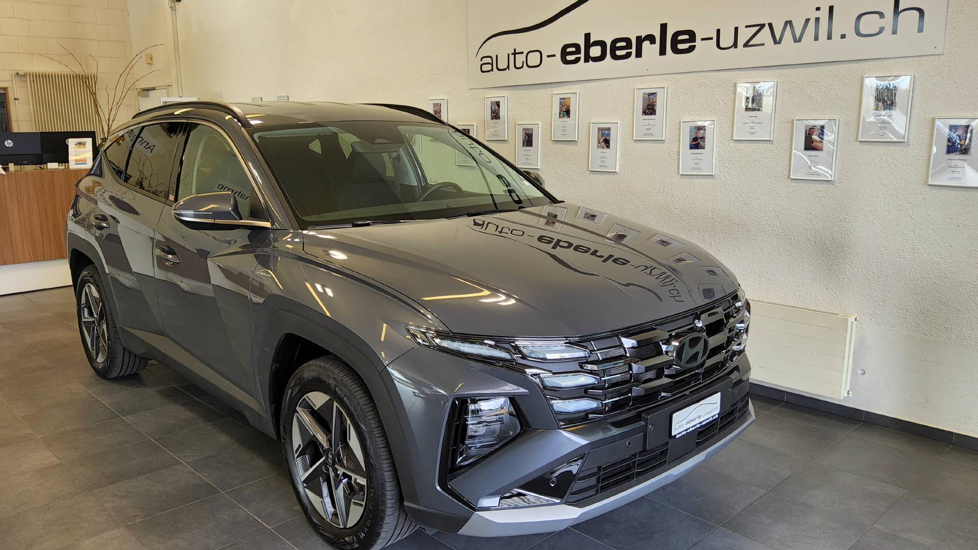 HYUNDAI Tucson 1.6 T-GDi HEV Amplia 4WD-image-2