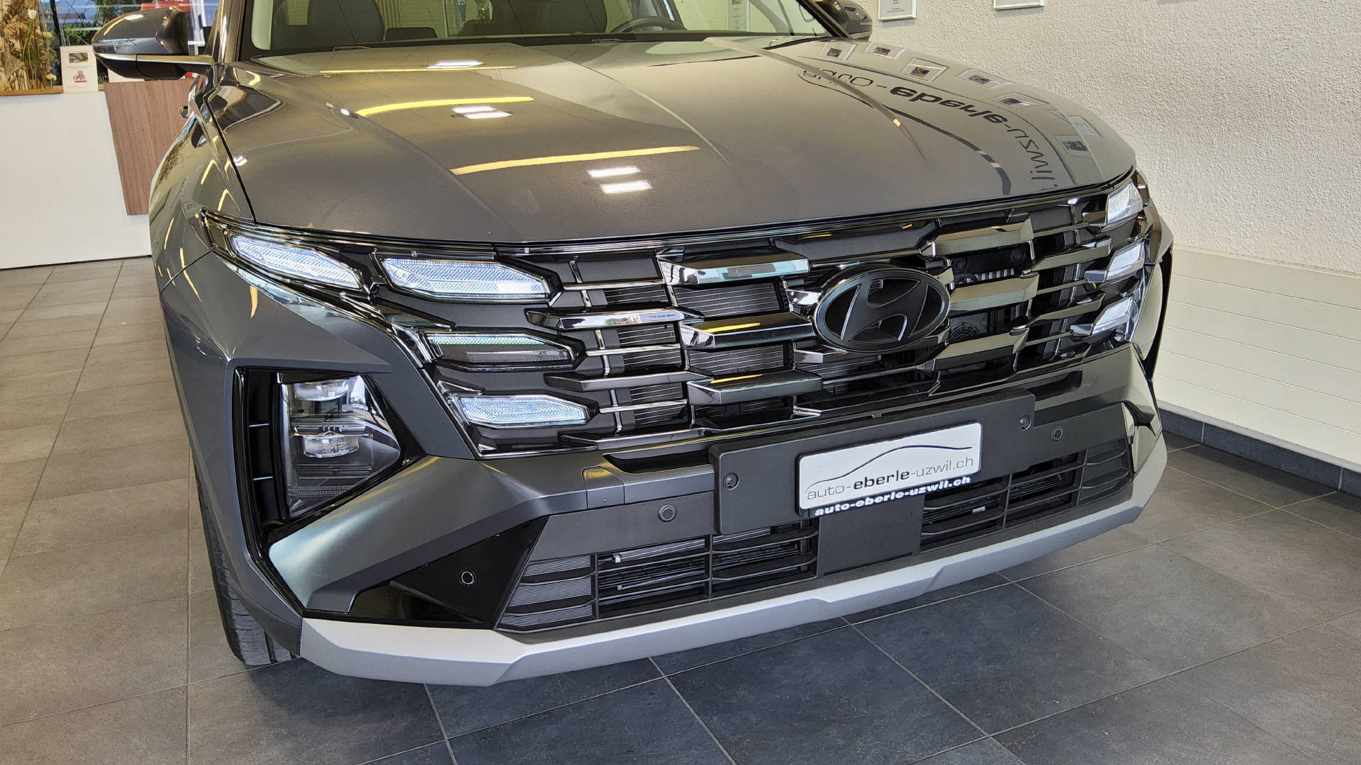 HYUNDAI Tucson 1.6 T-GDi HEV Amplia 4WD-image-3