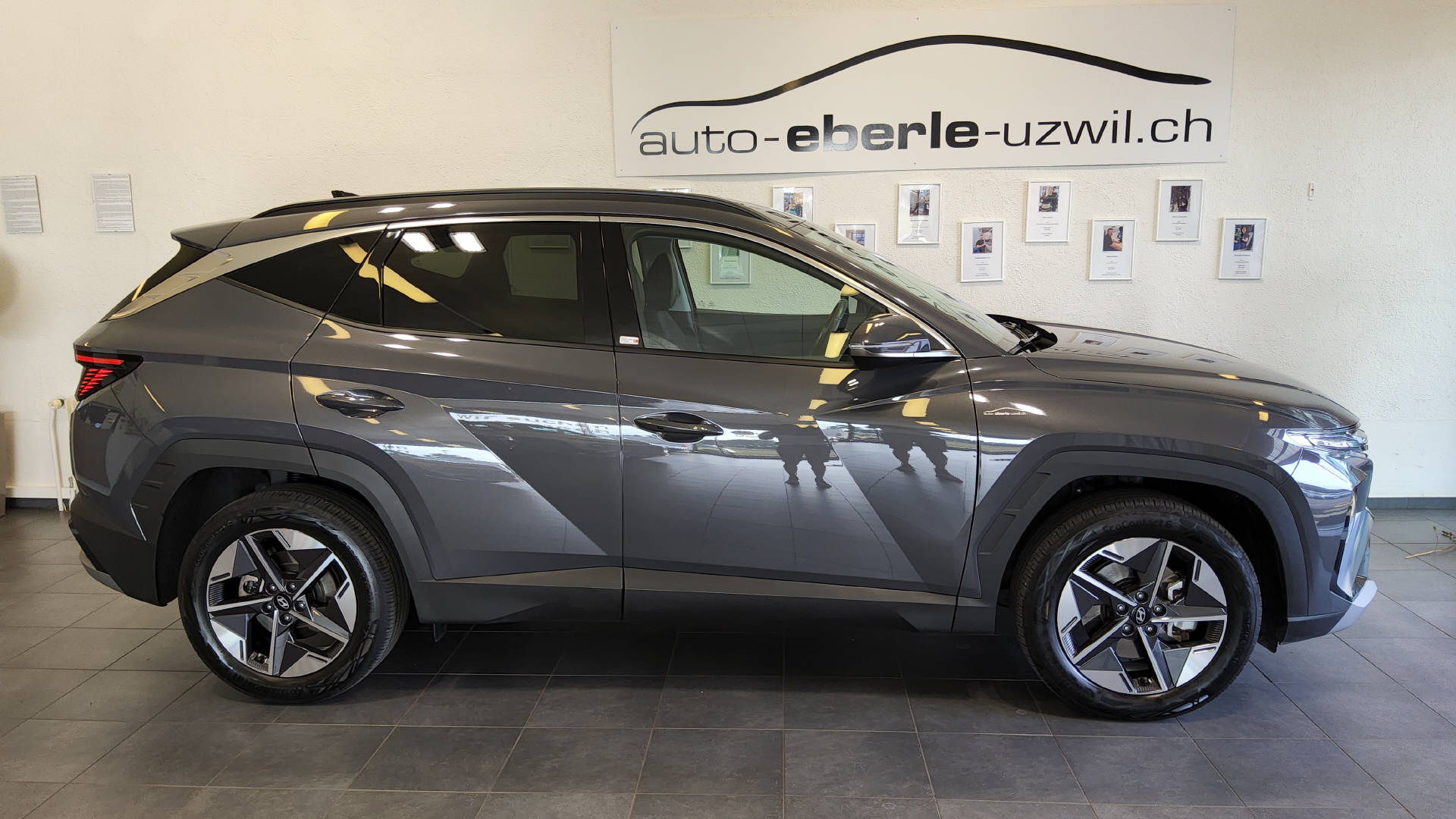HYUNDAI Tucson 1.6 T-GDi HEV Amplia 4WD-image-4