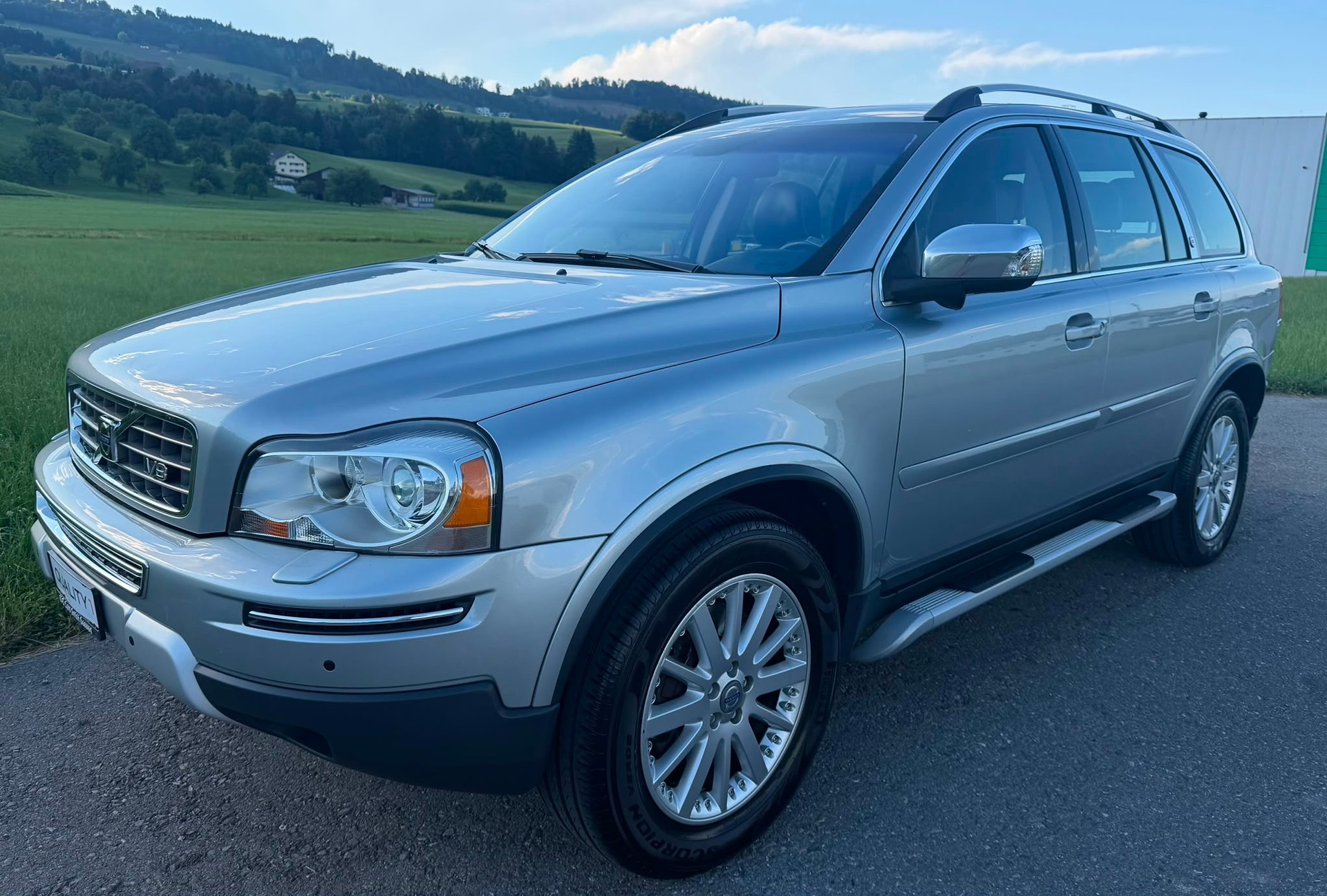 VOLVO XC90 V8 AWD Executive Geartronic-image-1