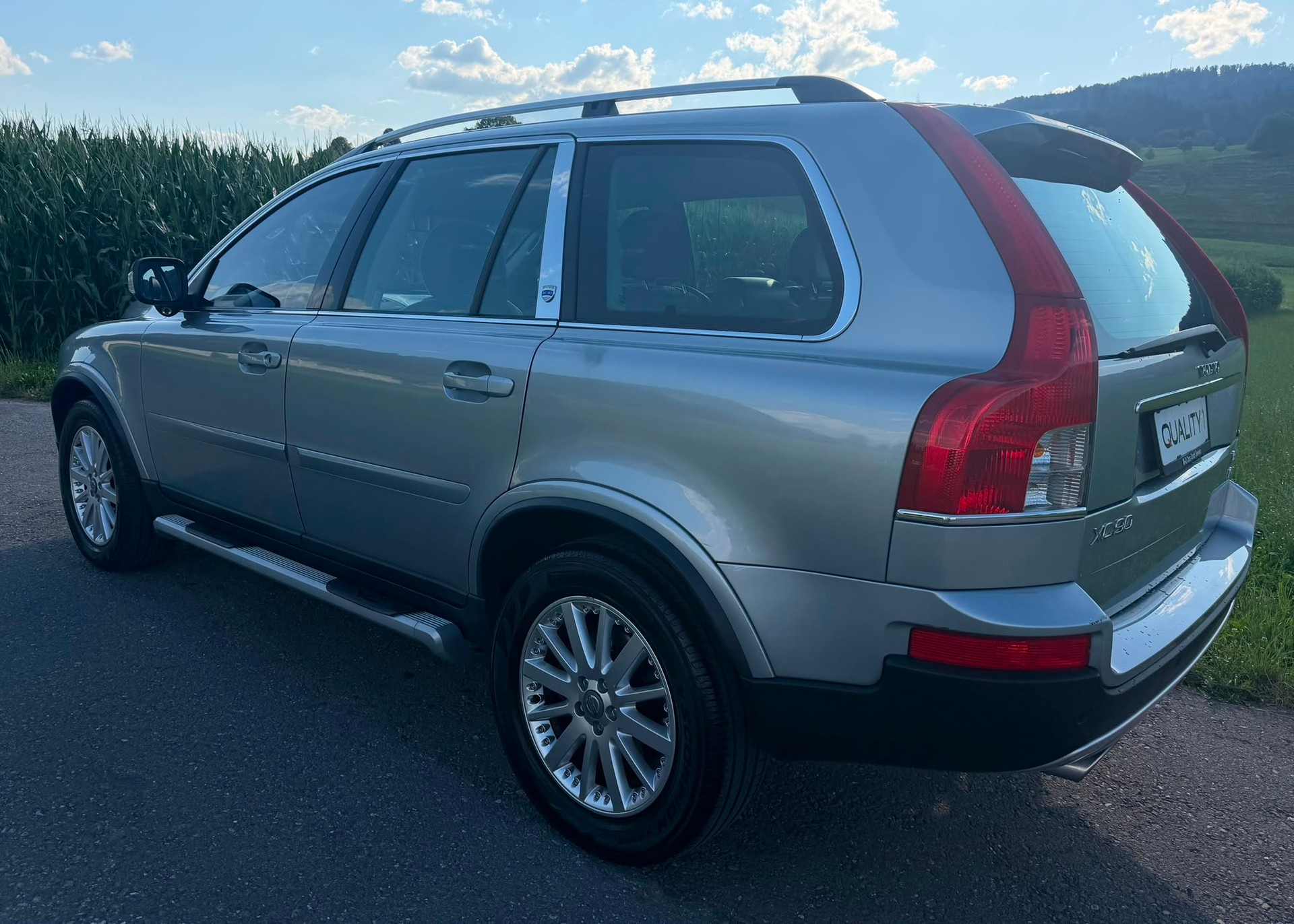 VOLVO XC90 V8 AWD Executive Geartronic-image-3
