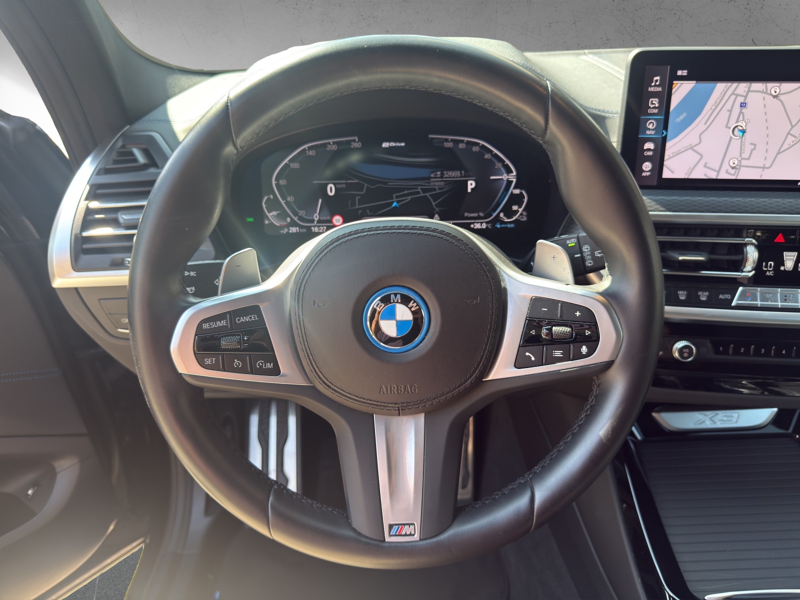 BMW X3 xDrive 30e M Sport-image-12