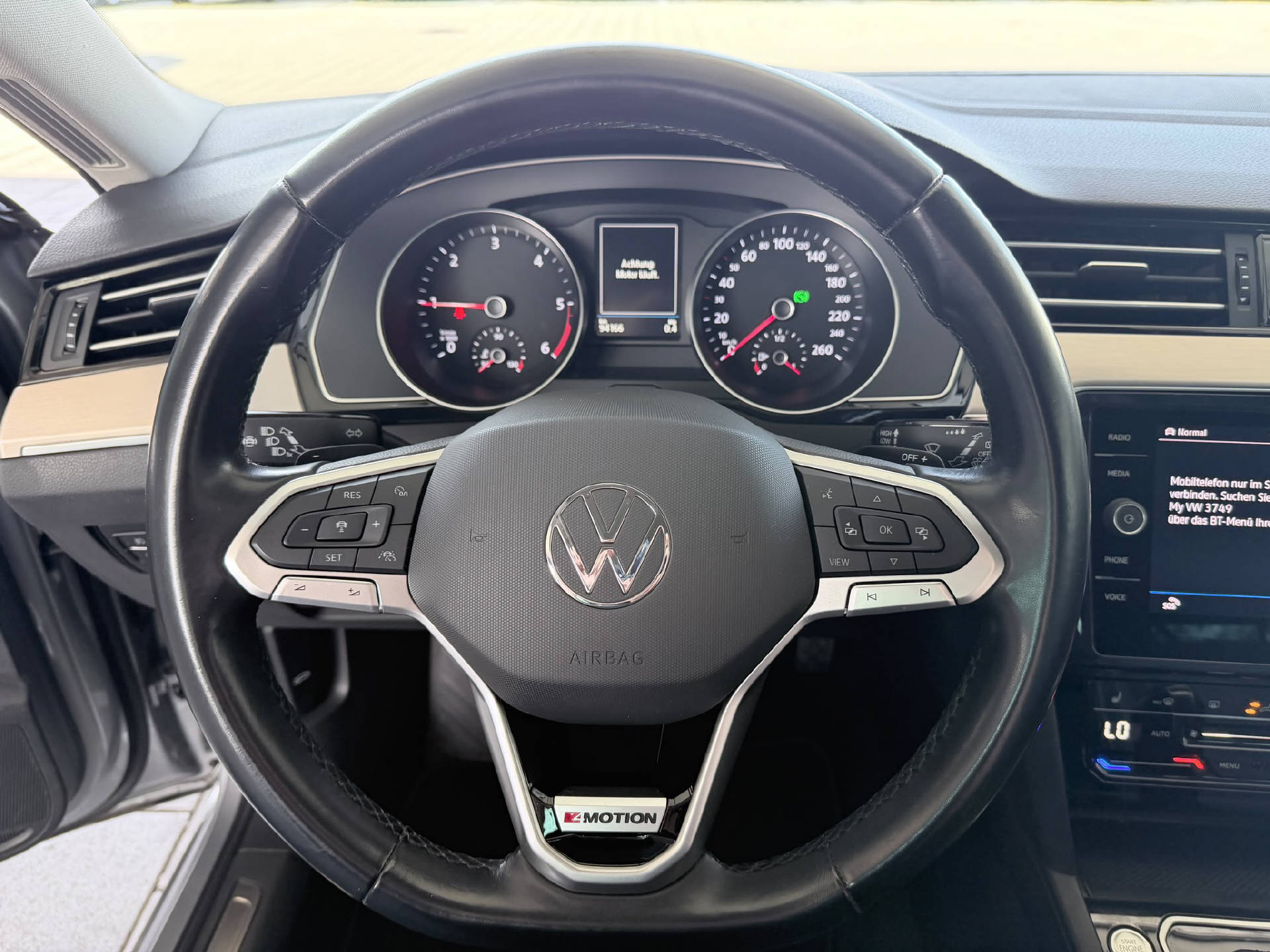 VW Passat Variant 2.0 TDI 200 Elegance DSG 4m-image-7